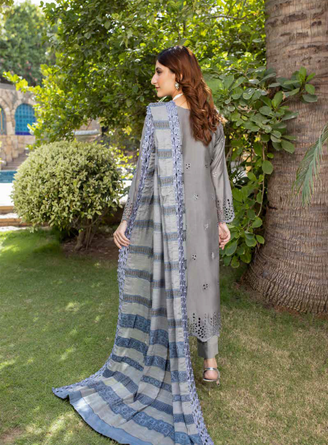 Raspberry By Schick Embroidered Schiffli Boring Viscose 3 Piece Unstitched Suit SDH24R D-02 Raspberry By Schick Embroidered Schiffli Boring Viscose 3 Piece Unstitched Suit SDH24R D-02