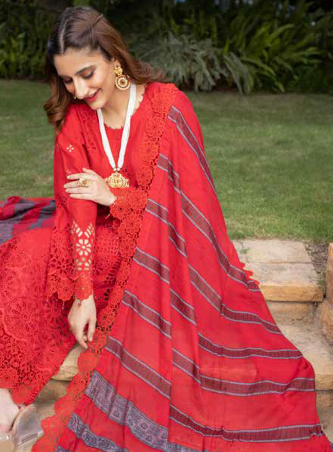 Raspberry By Schick Embroidered Schiffli Boring Viscose 3 Piece Unstitched Suit SDH24R D-03 Raspberry By Schick Embroidered Schiffli Boring Viscose 3 Piece Unstitched Suit SDH24R D-03