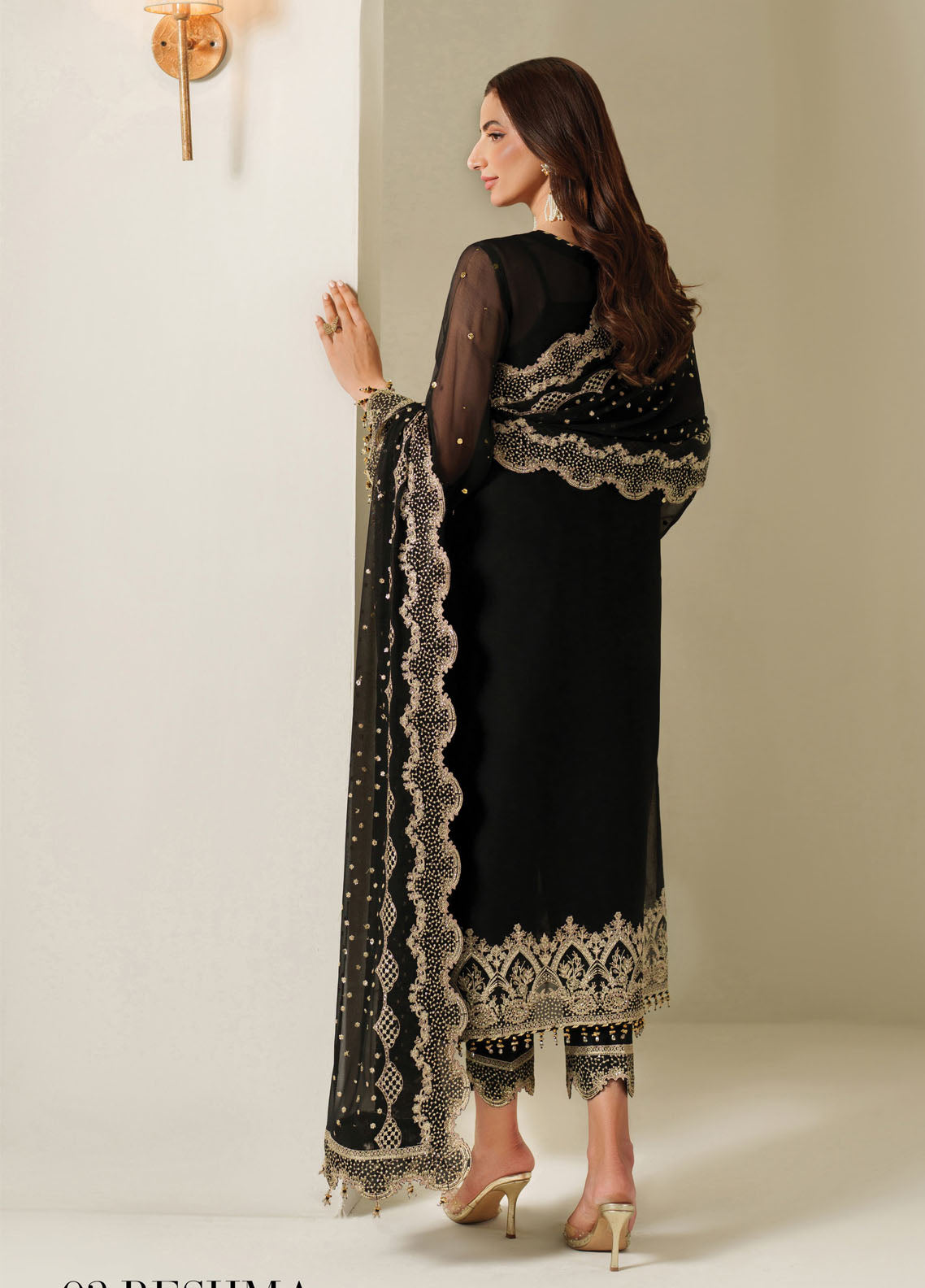 Reena By Alizeh Embroidered Chiffon 3 Piece Unstitched Suit AF25RV5 D-4049 RESHMA Reena By Alizeh Embroidered Chiffon 3 Piece Unstitched Suit AF25RV5 D-4049 RESHMA