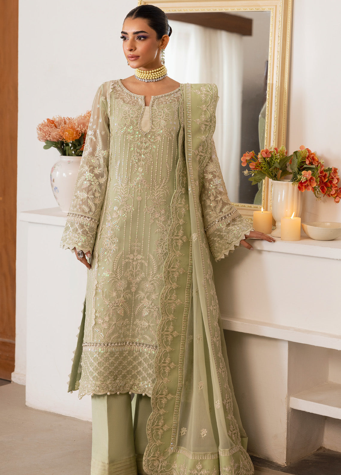 Reverie By Gulaal Embroidered Chiffon 3 Piece Unstitched Suit GL25R D-02 VIRIDA Reverie By Gulaal Embroidered Chiffon 3 Piece Unstitched Suit GL25R D-02 VIRIDA