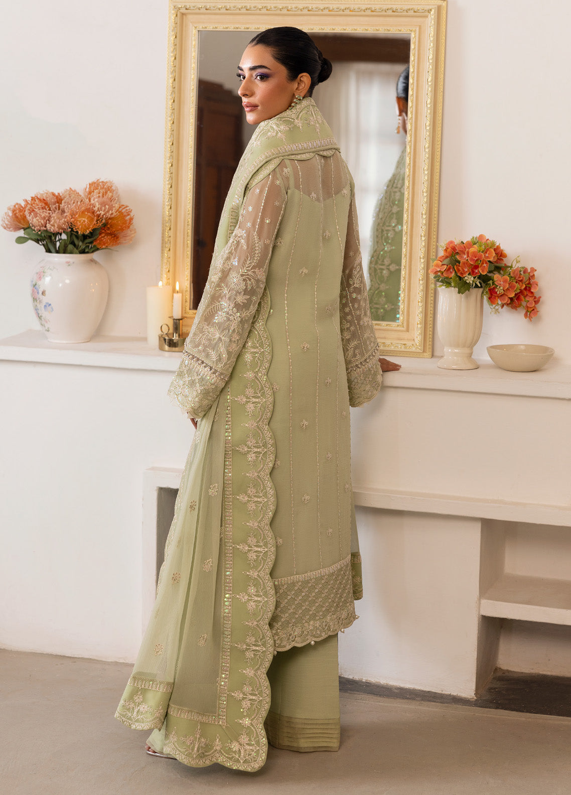 Reverie By Gulaal Embroidered Chiffon 3 Piece Unstitched Suit GL25R D-02 VIRIDA Reverie By Gulaal Embroidered Chiffon 3 Piece Unstitched Suit GL25R D-02 VIRIDA