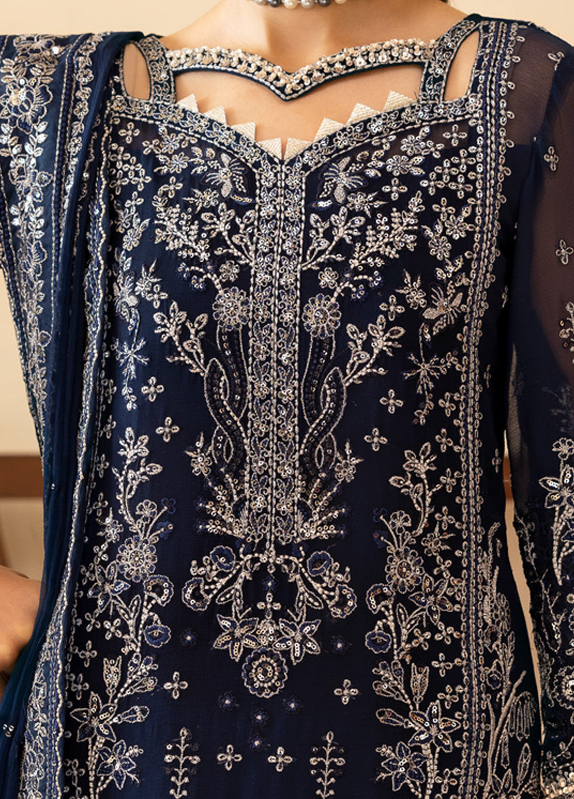Reverie By Gulaal Embroidered Chiffon 3 Piece Unstitched Suit GL25R D-09 ARISTA Reverie By Gulaal Embroidered Chiffon 3 Piece Unstitched Suit GL25R D-09 ARISTA