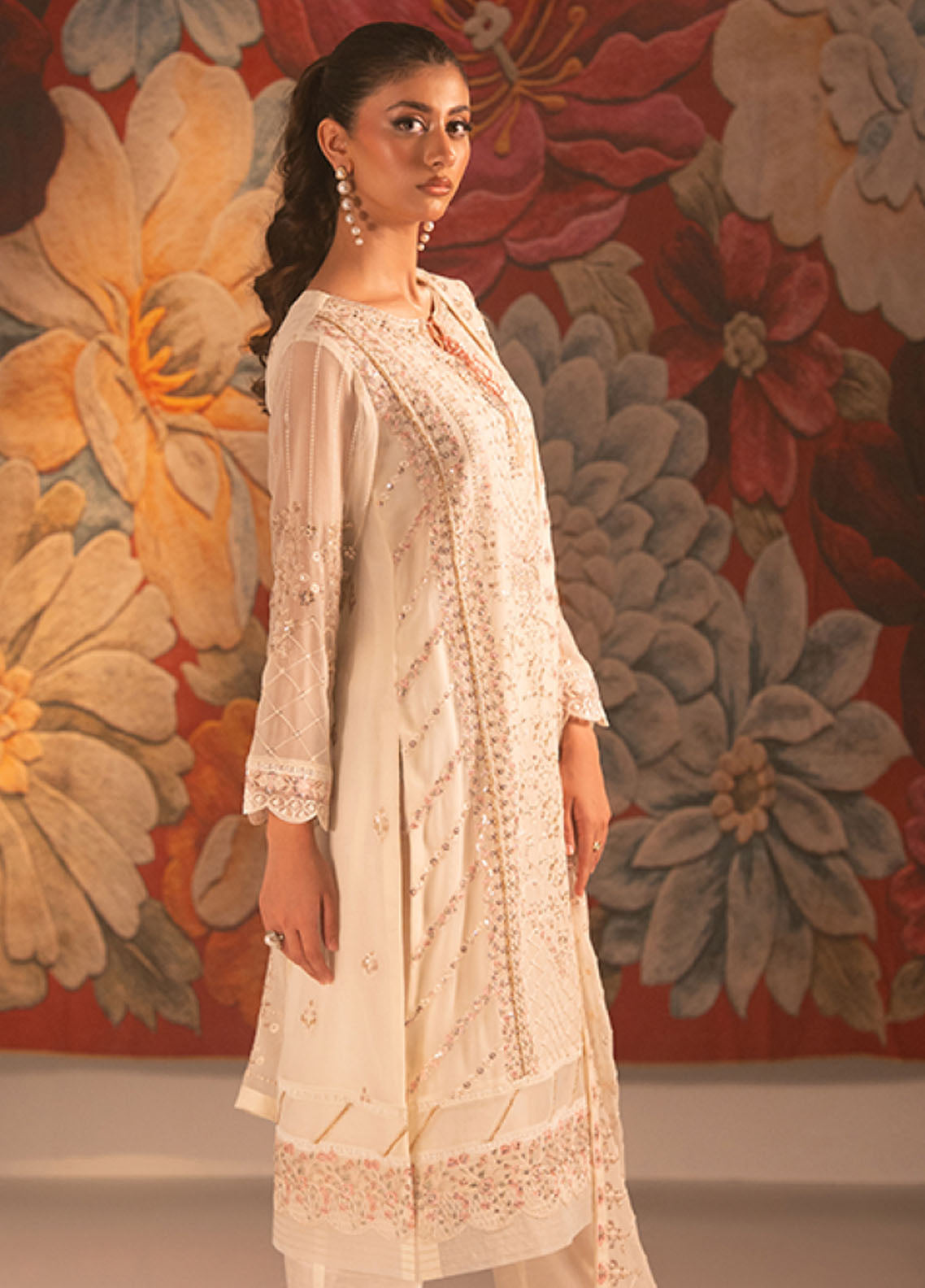 Rivaj By Shamooz Embroidered Chiffon 3 Piece Unstitched Suit SZ25R D-131 Rivaj By Shamooz Embroidered Chiffon 3 Piece Unstitched Suit SZ25R D-131