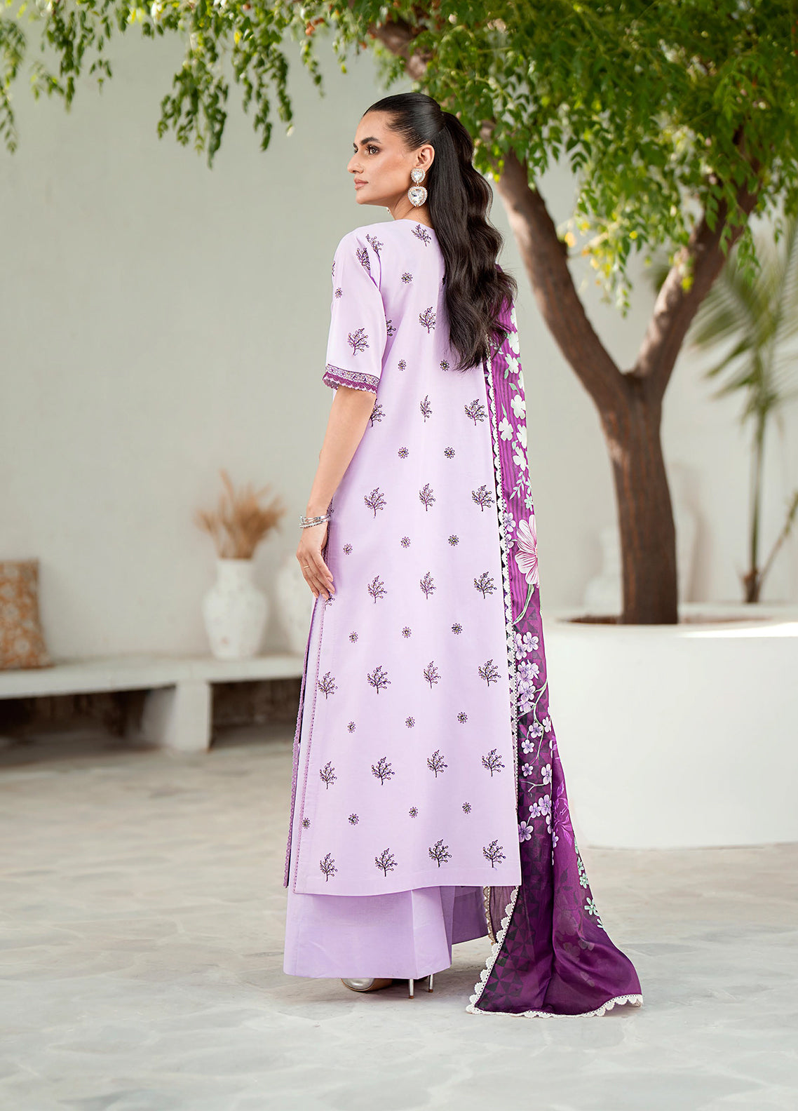 Riwaayat By Bin Ilyas Embroidered Lawn 3 Piece Unstitched Suit BI24R 303 A Riwaayat By Bin Ilyas Embroidered Lawn 3 Piece Unstitched Suit BI24R 303 A