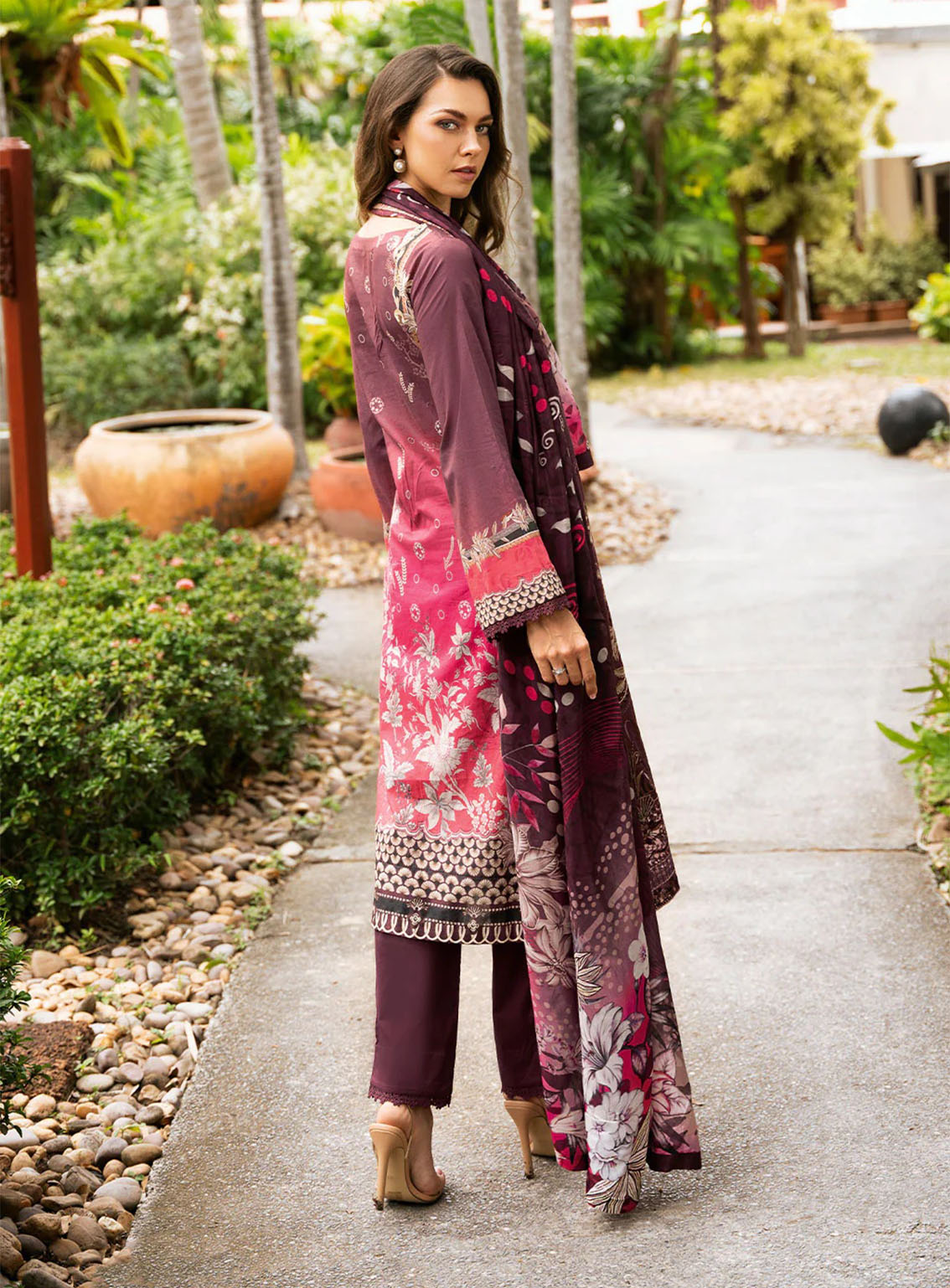 Riwayat By Ramsha Embroidered Lawn 3 Piece Unstitched Suit RM25RLEL Y-1102 Riwayat By Ramsha Embroidered Lawn 3 Piece Unstitched Suit RM25RLEL Y-1102