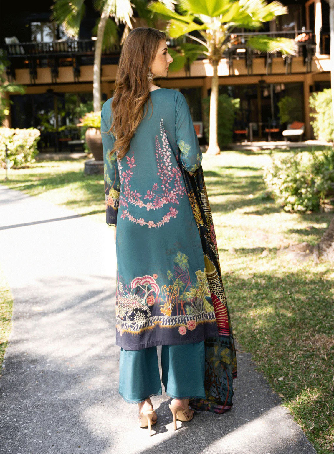 Riwayat By Ramsha Embroidered Lawn 3 Piece Unstitched Suit RM25RLEL Y-1107 Riwayat By Ramsha Embroidered Lawn 3 Piece Unstitched Suit RM25RLEL Y-1107