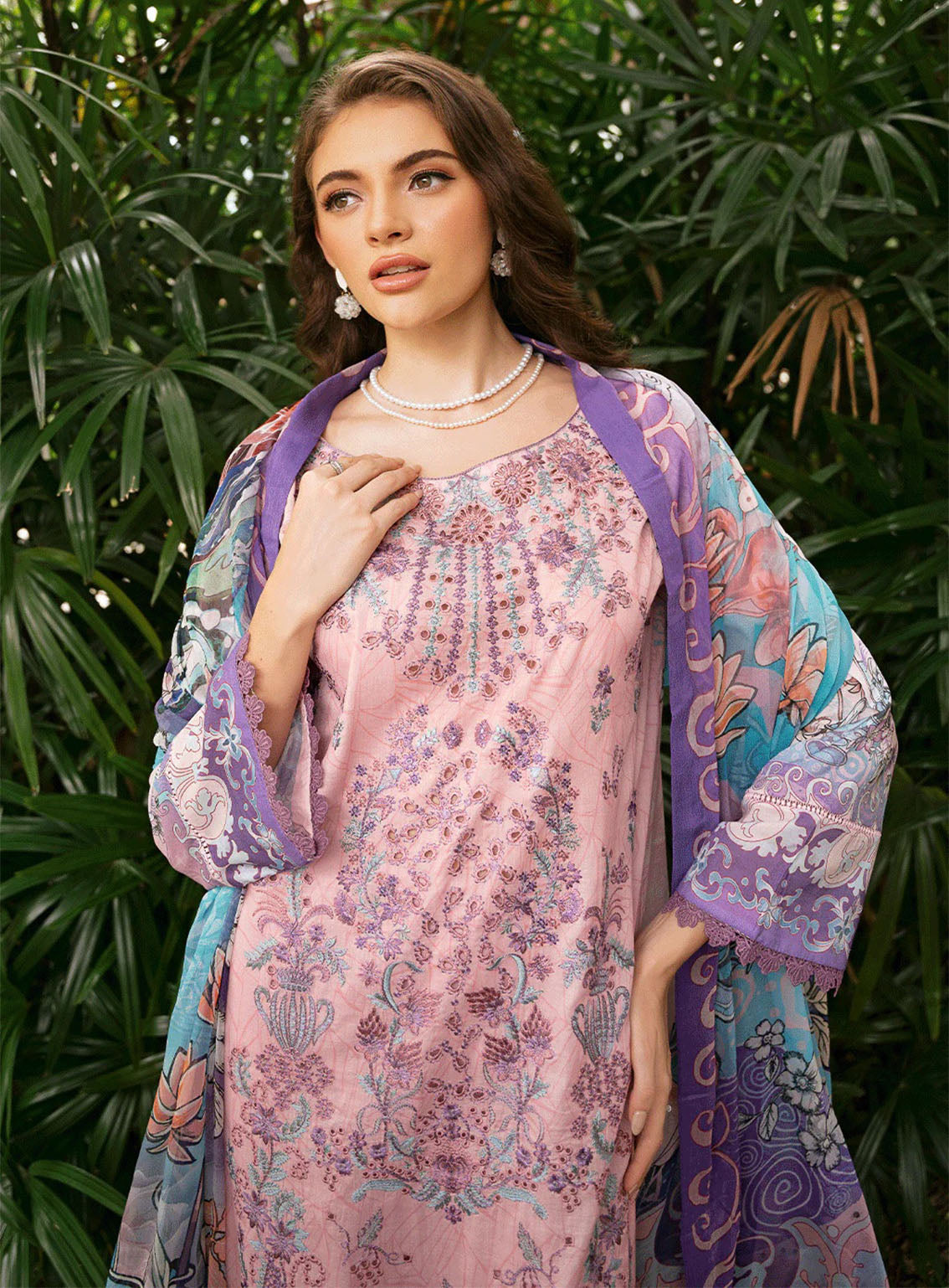 Riwayat By Ramsha Embroidered Lawn 3 Piece Unstitched Suit RM25RLEL Y-1111 Riwayat By Ramsha Embroidered Lawn 3 Piece Unstitched Suit RM25RLEL Y-1111