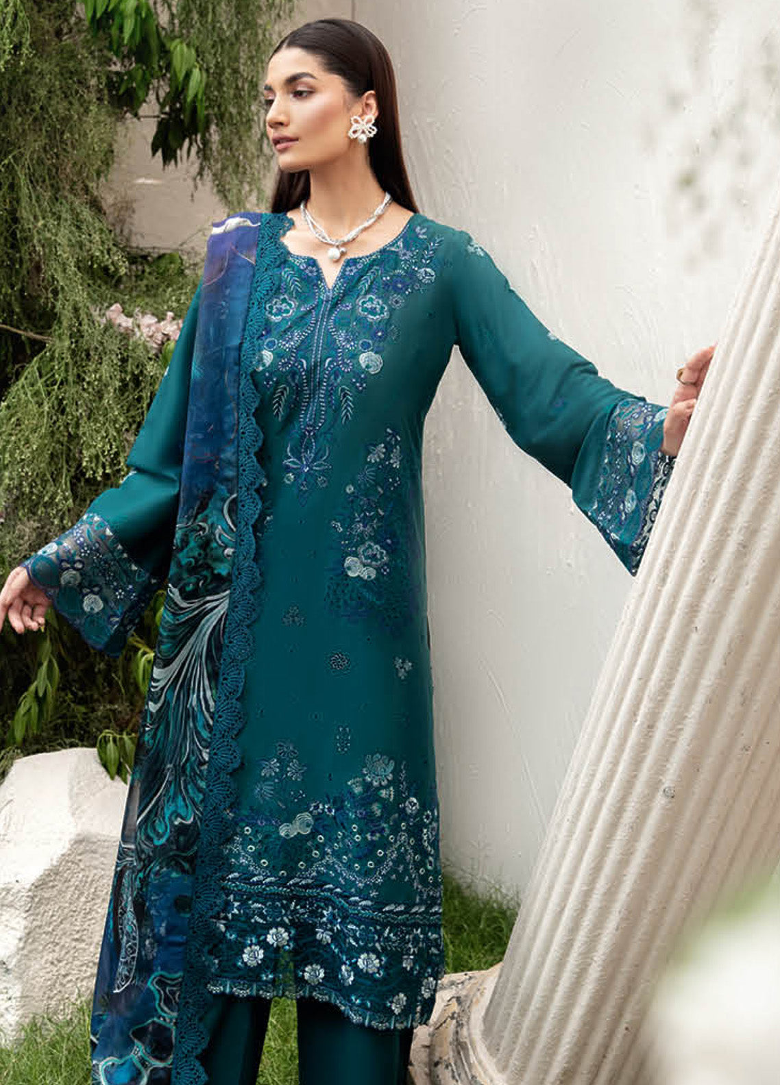 Riwayat By Ramsha Embroidered Lawn 3 Piece Unstitched Suit RM25RV10 D-Y-1002 Riwayat By Ramsha Embroidered Lawn 3 Piece Unstitched Suit RM25RV10 D-Y-1002