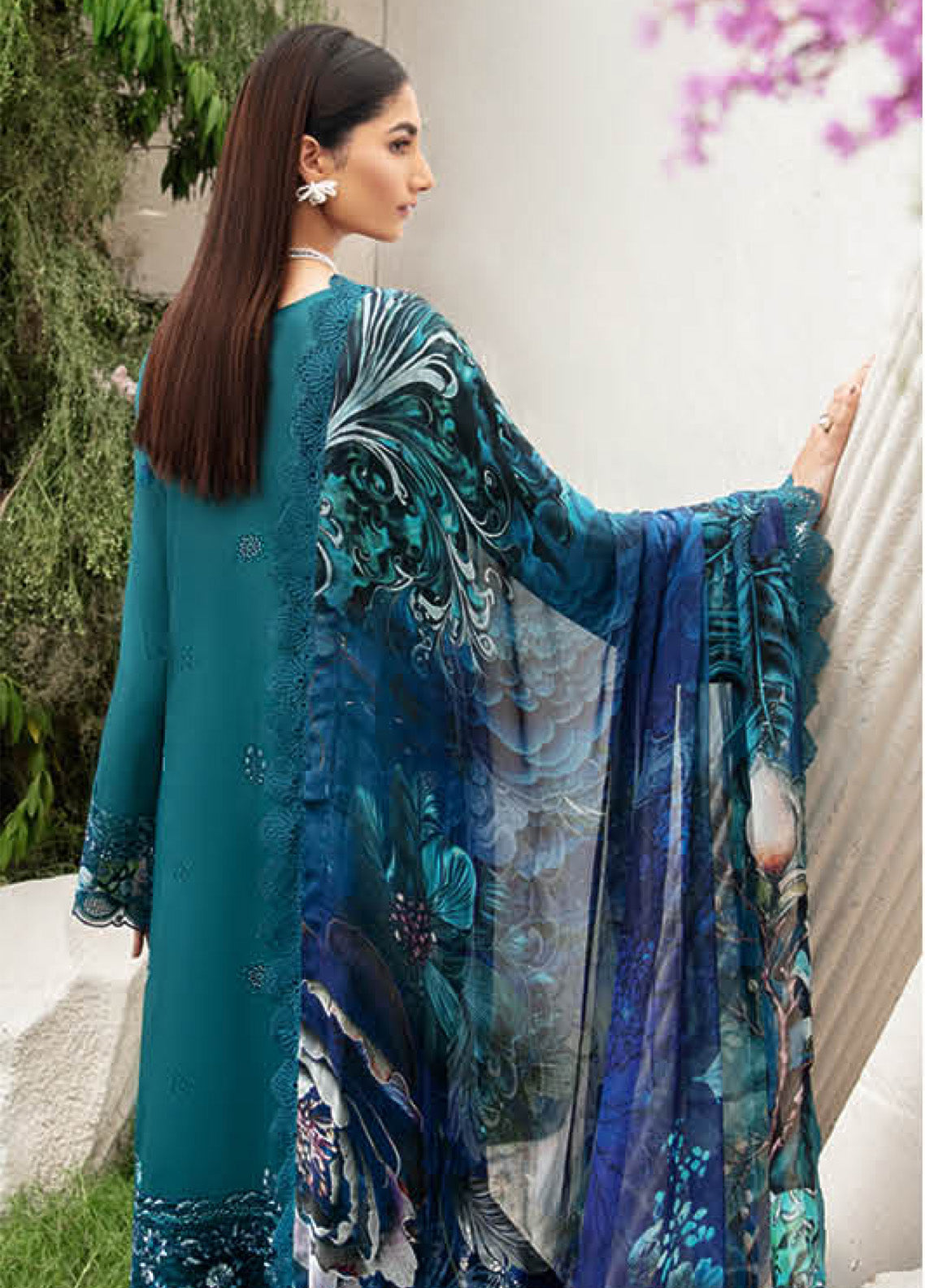 Riwayat By Ramsha Embroidered Lawn 3 Piece Unstitched Suit RM25RV10 D-Y-1002 Riwayat By Ramsha Embroidered Lawn 3 Piece Unstitched Suit RM25RV10 D-Y-1002