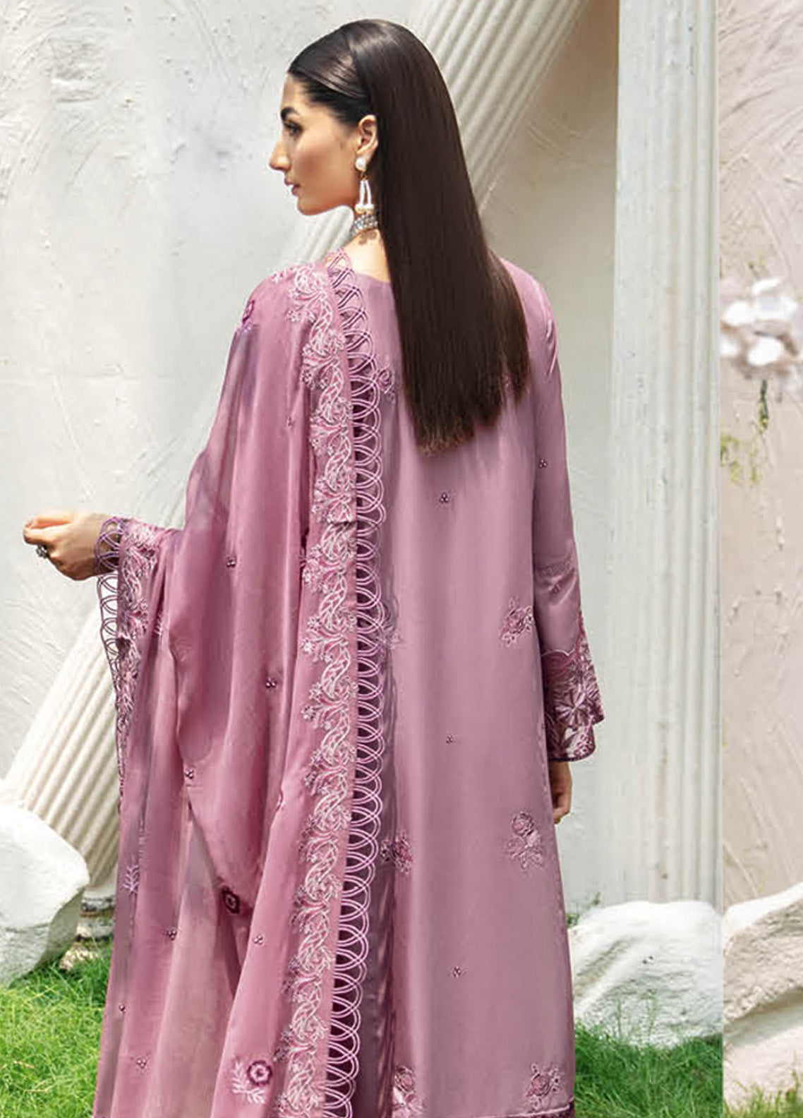 Riwayat By Ramsha Embroidered Lawn 3 Piece Unstitched Suit RM25RV10 D-Y-1006 Riwayat By Ramsha Embroidered Lawn 3 Piece Unstitched Suit RM25RV10 D-Y-1006