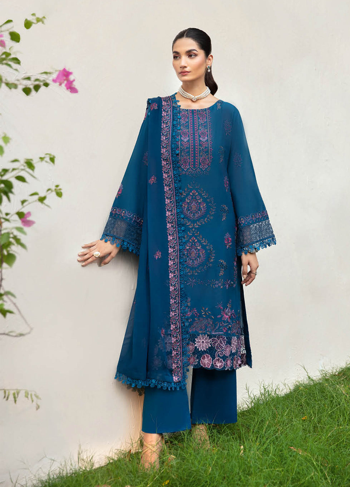 Riwayat By Ramsha Embroidered Lawn 3 Piece Unstitched Suit RM25RV10 D-Y-1008 Riwayat By Ramsha Embroidered Lawn 3 Piece Unstitched Suit RM25RV10 D-Y-1008