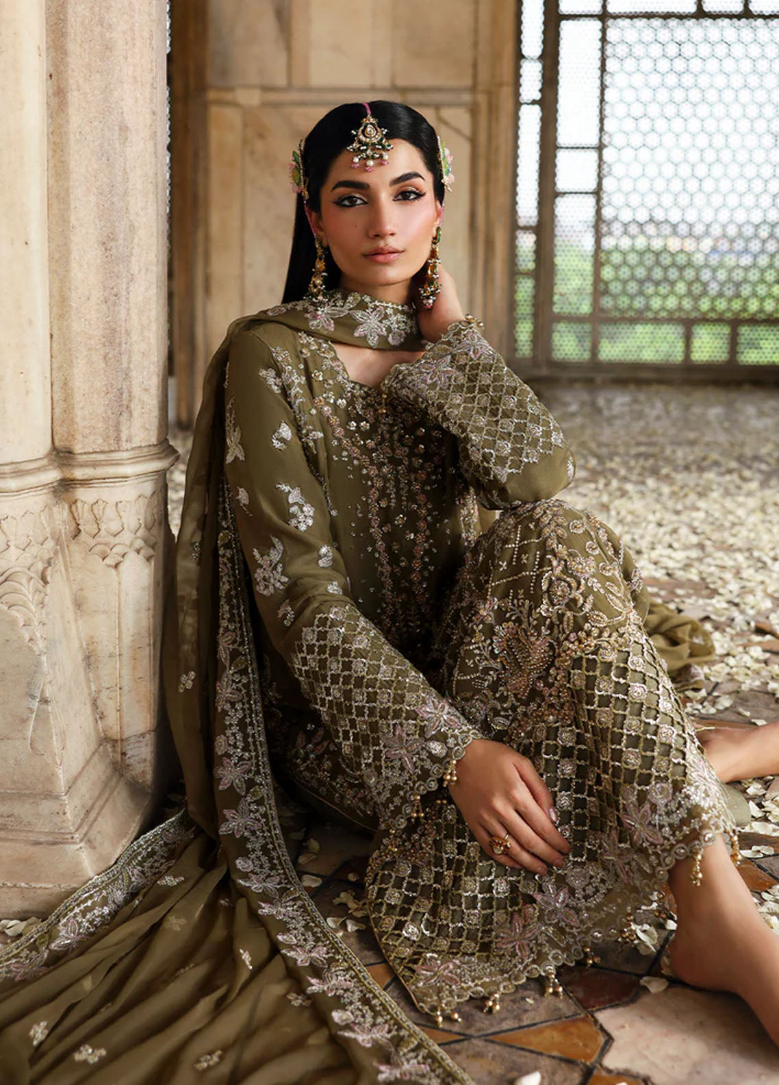 Romansiyyah By Emaan Adeel Embroidered Chiffon 3 Piece Unstitched Suit EA25RLF D-OLIVEA Romansiyyah By Emaan Adeel Embroidered Chiffon 3 Piece Unstitched Suit EA25RLF D-OLIVEA