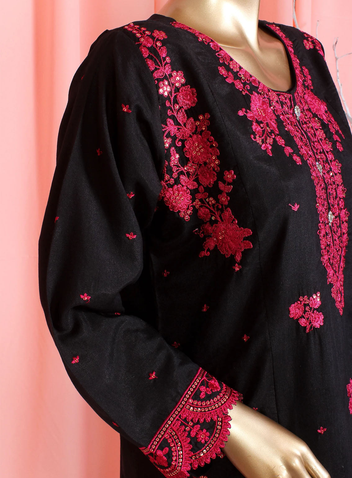 Romosh Fancy Embroidered Cotton 3 Piece Stitched Suit - RNPC24FE RO-114 CHARCOAL CHARM Romosh Fancy Embroidered Cotton 3 Piece Stitched Suit - RNPC24FE RO-114 CHARCOAL CHARM