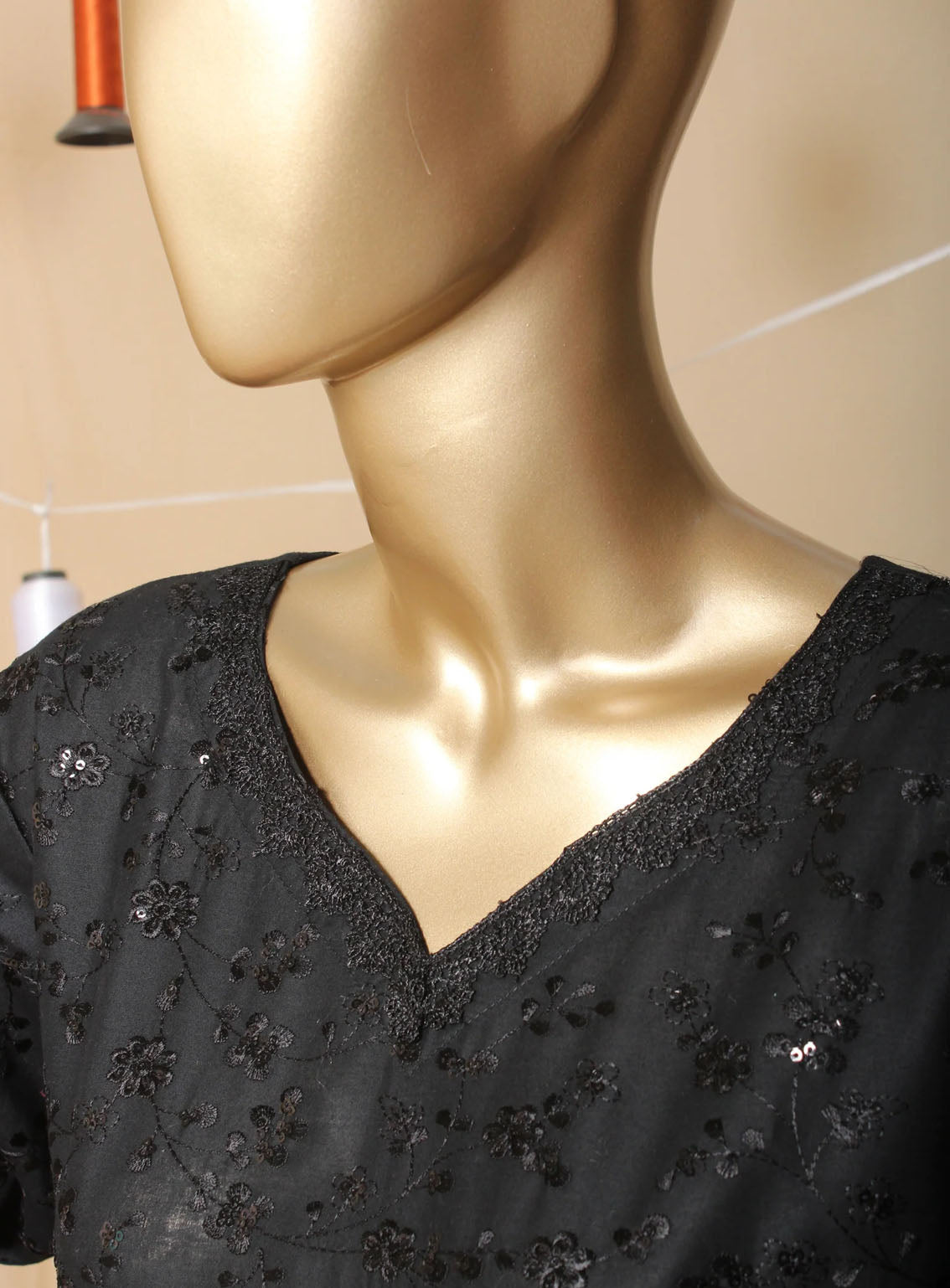 Romosh Fancy Embroidered Cotton 3 Piece Stitched Suit - RNPC24FE RO-52 BLACK EDITION-2 Romosh Fancy Embroidered Cotton 3 Piece Stitched Suit - RNPC24FE RO-52 BLACK EDITION-2