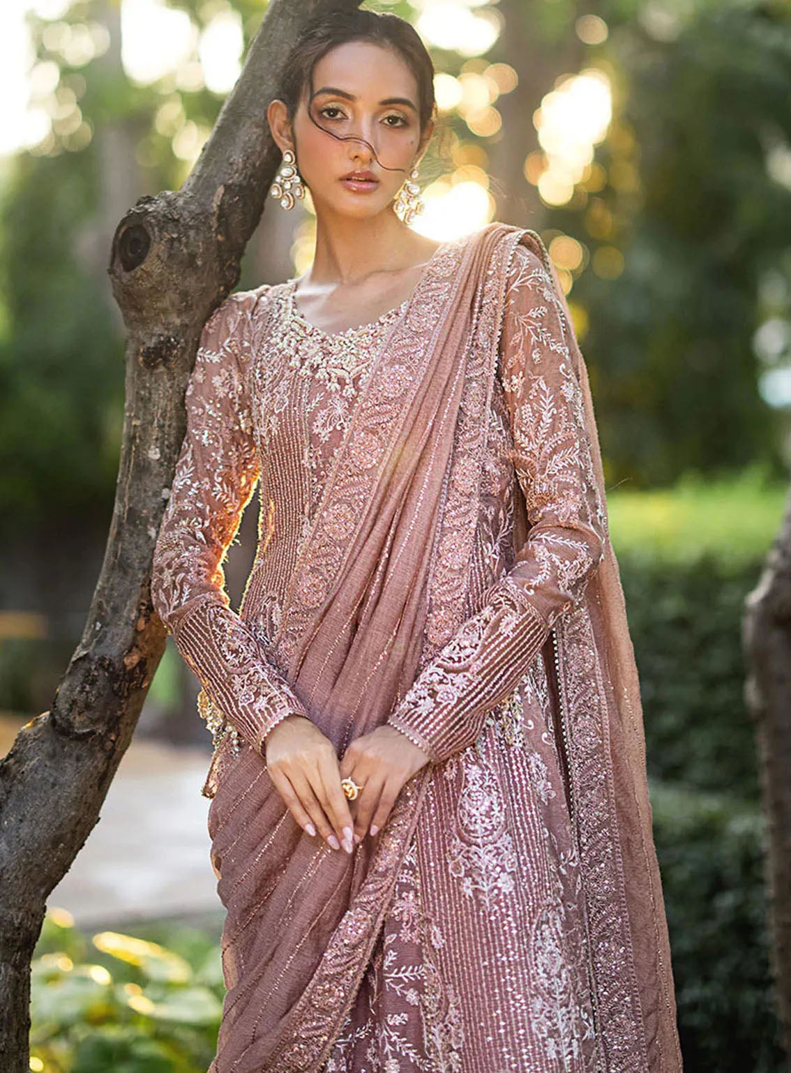 Roohi By Mushq Luxury Embroidered Organze 4 Piece Unstitched Suit MQ24R D-105 VANIYA Roohi By Mushq Luxury Embroidered Organze 4 Piece Unstitched Suit MQ24R D-105 VANIYA