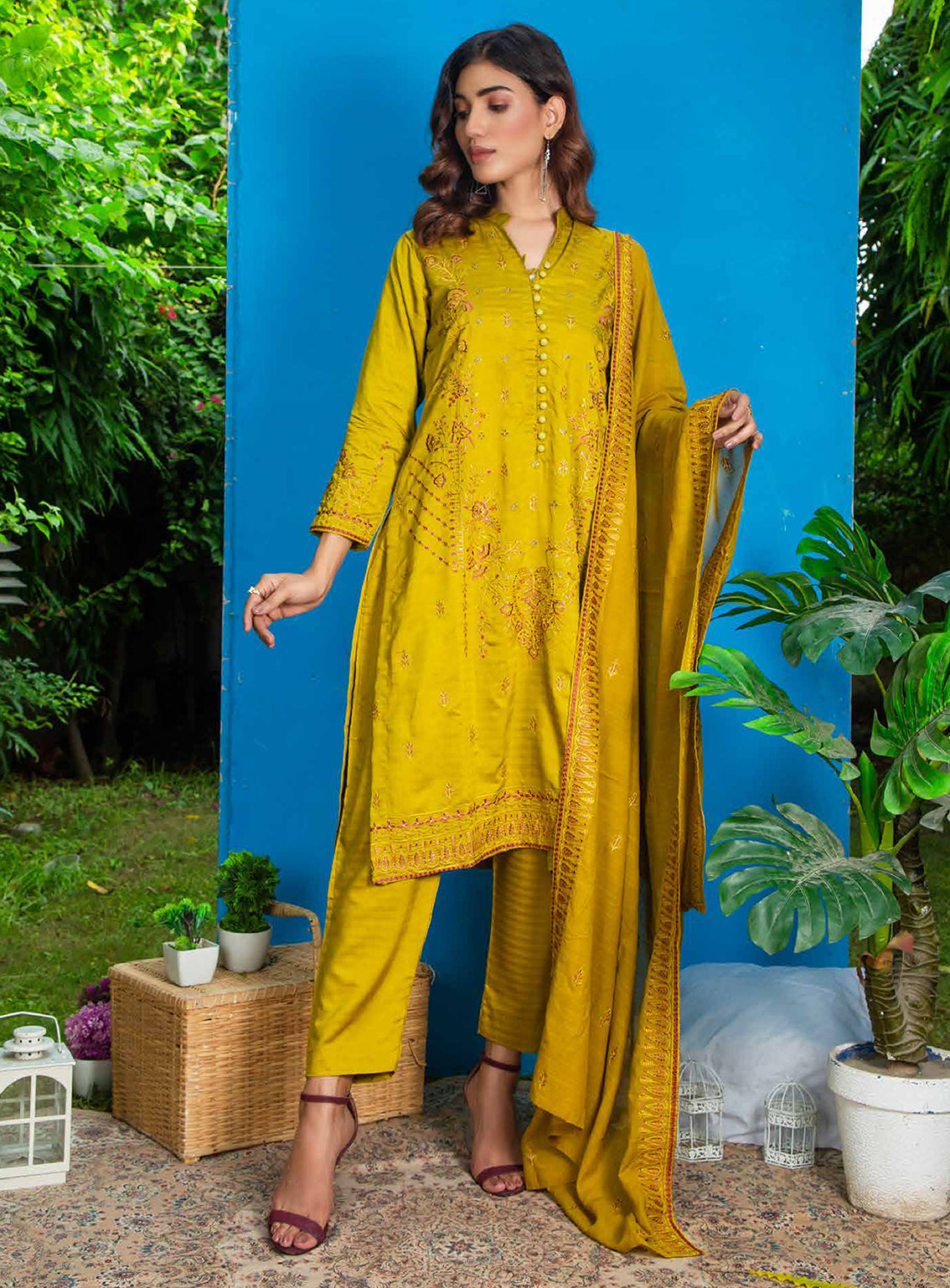Royal Attire By Pashmina Embroidered Cotton Satin 3 Piece Unstitched Suit P24RA D-03 Royal Attire By Pashmina Embroidered Cotton Satin 3 Piece Unstitched Suit P24RA D-03