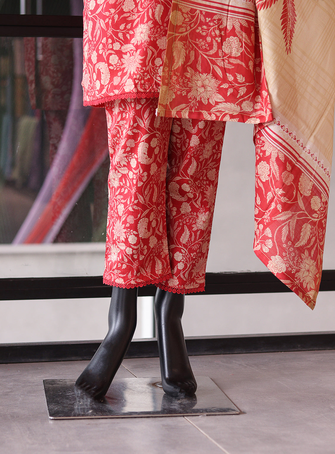 Royal Fashion Digital Printed Lawn 3 Piece Stitched Suit RF24PL SNSC-08 Royal Fashion Digital Printed Lawn 3 Piece Stitched Suit RF24PL SNSC-08