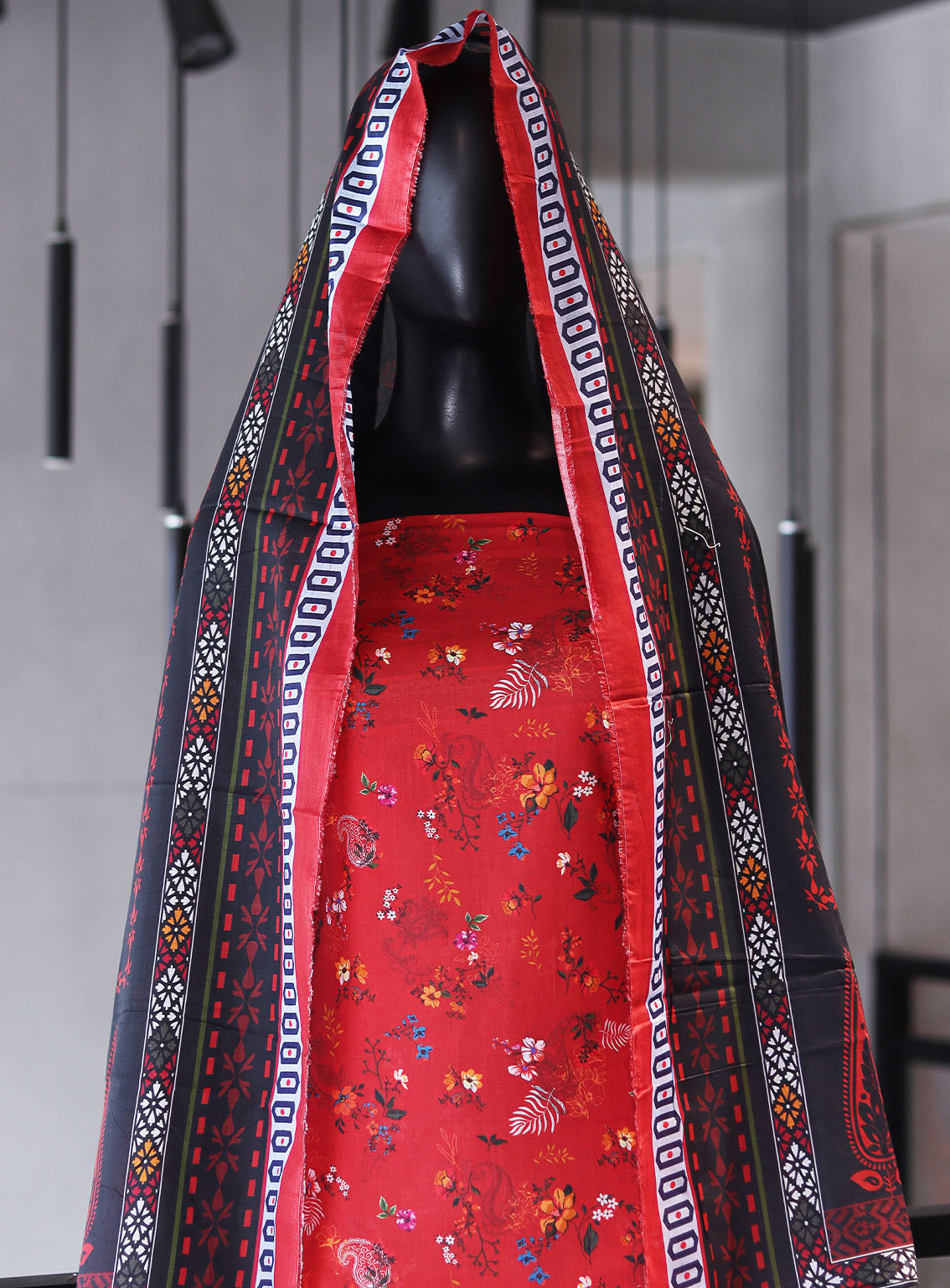 Royal Fashion Digital Printed Lawn 3 Piece Unstitched Suit RF24PL D-14 Royal Fashion Digital Printed Lawn 3 Piece Unstitched Suit RF24PL D-14