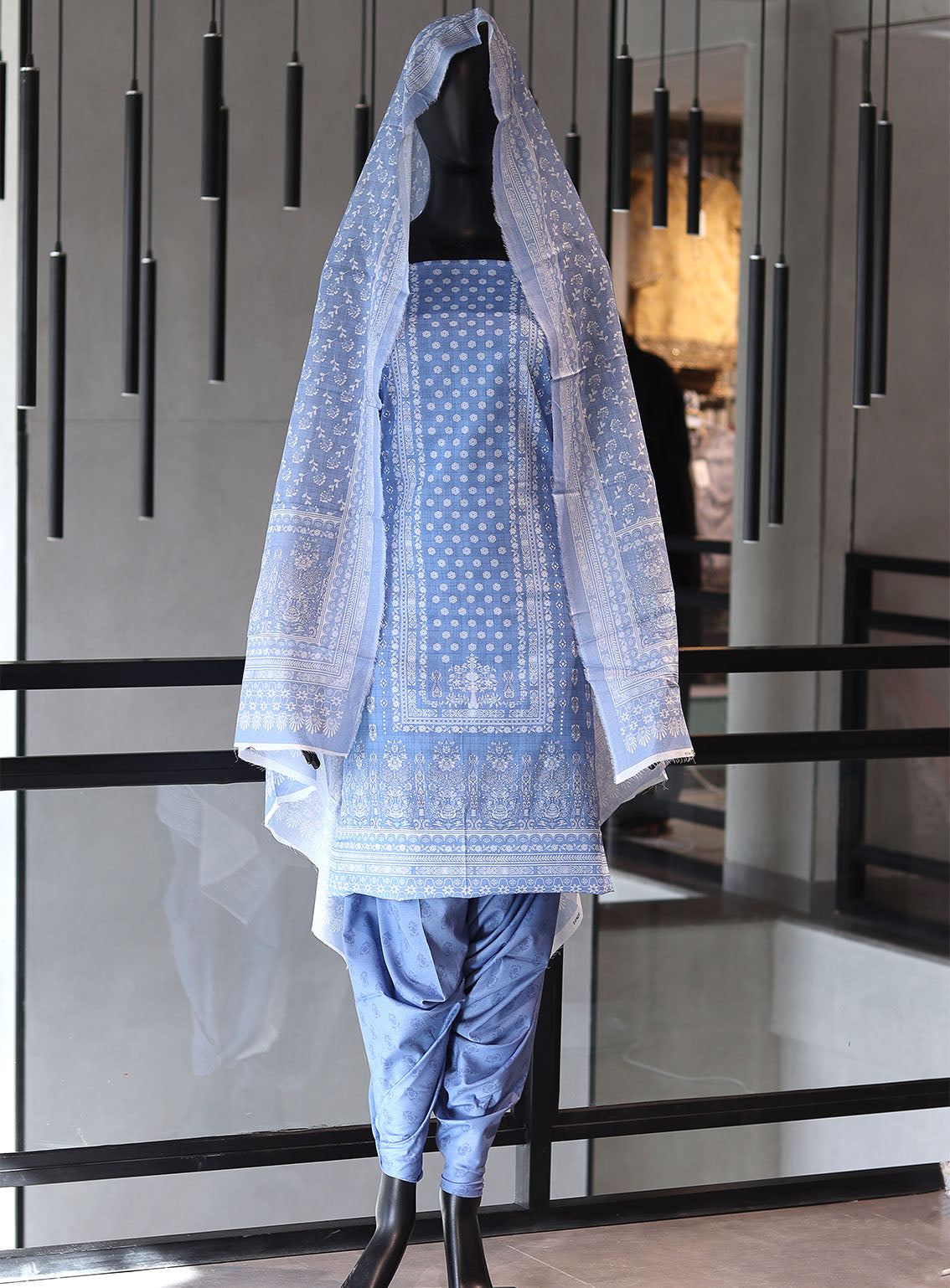 Royal Fashion Digital Printed Lawn 3 Piece Unstitched Suit RF24PL D-18 Royal Fashion Digital Printed Lawn 3 Piece Unstitched Suit RF24PL D-18