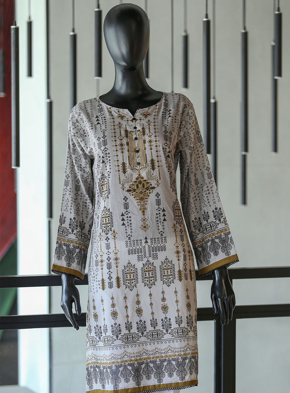 Royal Fashion Printed Lawn Stitched Kurti - RF24PL D-01 Royal Fashion Printed Lawn Stitched Kurti - RF24PL D-01