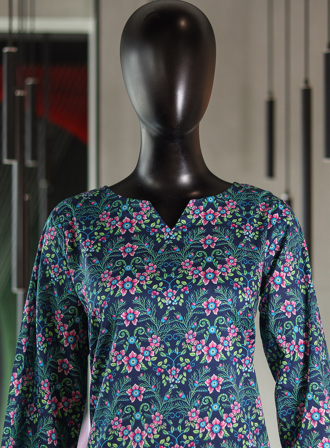 Royal Fashion Printed Lawn Stitched Kurti - RF24PL D-02 NB Royal Fashion Printed Lawn Stitched Kurti - RF24PL D-02 NB