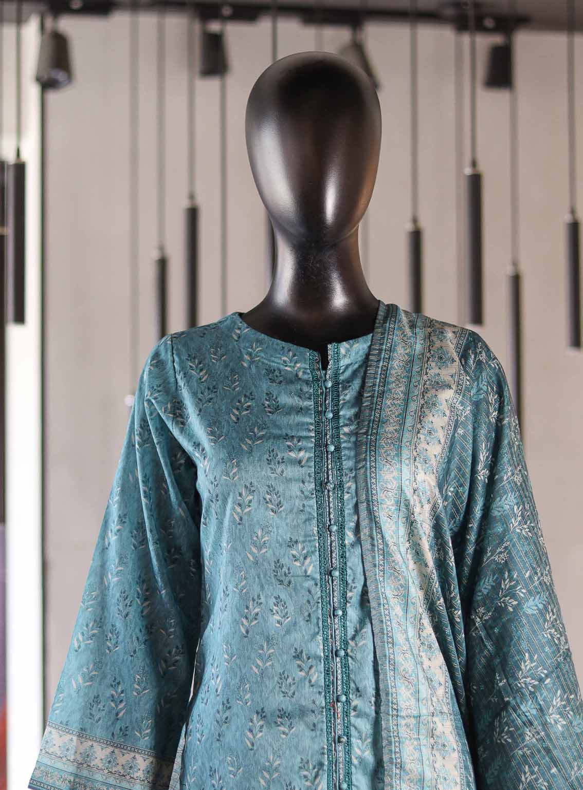 Royal Fashion Printed Lawn Suits Stitched 3 Piece RF25AJ PL-AQ-09 Royal Fashion Printed Lawn Suits Stitched 3 Piece RF25AJ PL-AQ-09