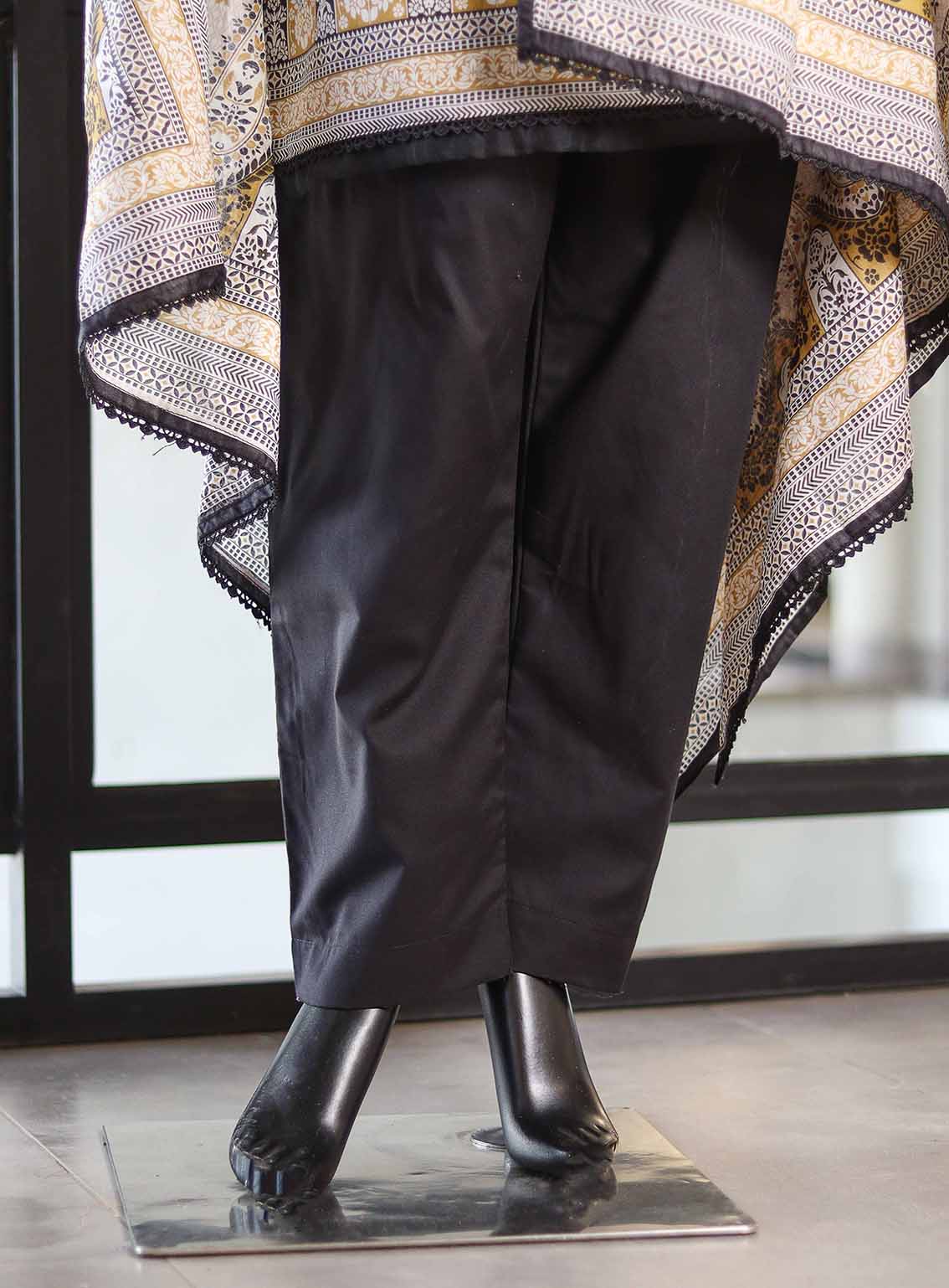 Royal Fashion Printed Lawn Suits Stitched 3 Piece RF25VS PL-10 Royal Fashion Printed Lawn Suits Stitched 3 Piece RF25VS PL-10