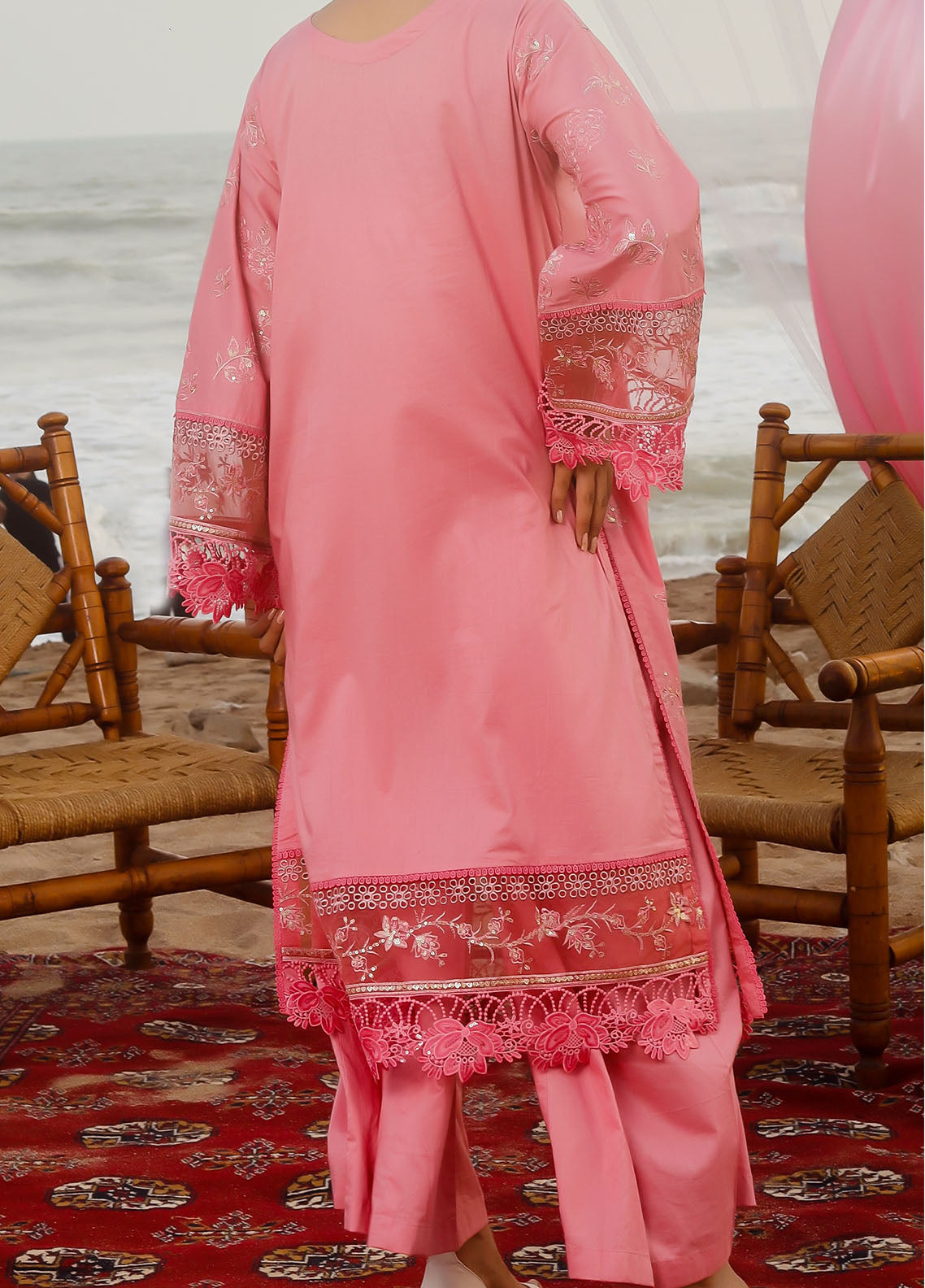 Saba Sumaiya Embroidered Lawn 3 Piece Unstitched Suit SSY25E D-GULZAAR Saba Sumaiya Embroidered Lawn 3 Piece Unstitched Suit SSY25E D-GULZAAR