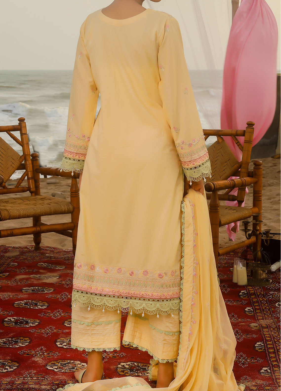 Saba Sumaiya Embroidered Lawn 3 Piece Unstitched Suit SSY25E D-RANG-E-SAHAR Saba Sumaiya Embroidered Lawn 3 Piece Unstitched Suit SSY25E D-RANG-E-SAHAR