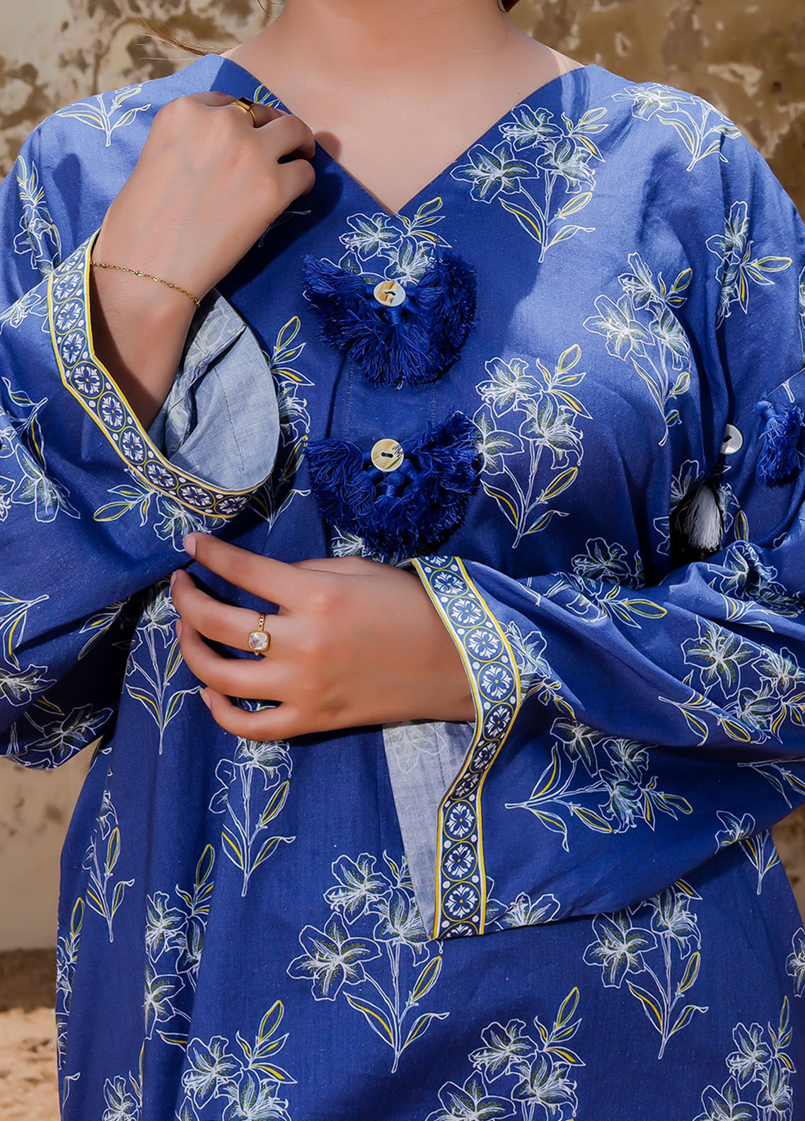 Saba Sumaiya Printed Cambric 2 Piece Unstitched Suit SSY25P D-BLUE FLORAL Saba Sumaiya Printed Cambric 2 Piece Unstitched Suit SSY25P D-BLUE FLORAL