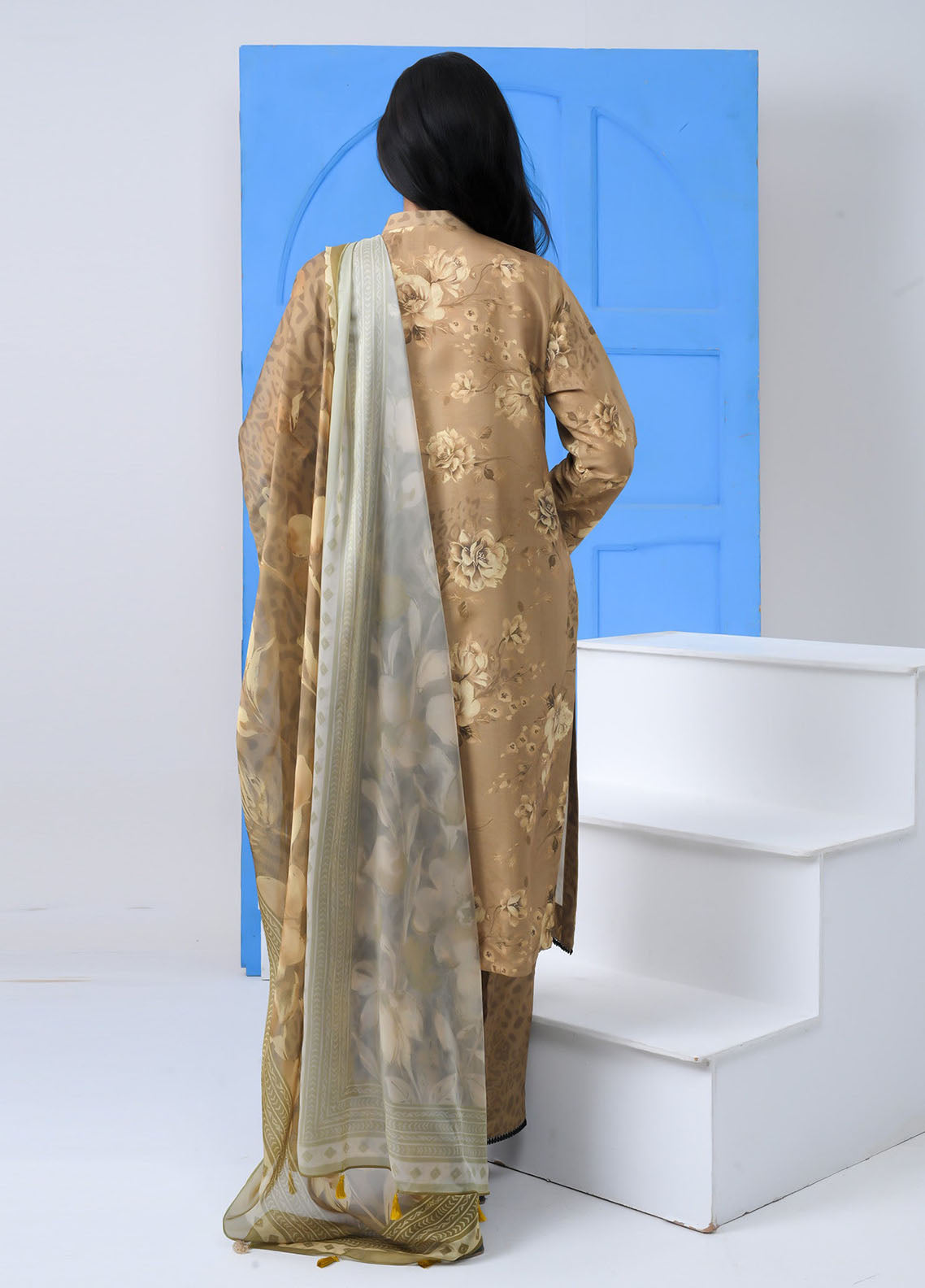 Saba Sumaiya Printed Silk Lawn 3 Piece Unstitched Suit SSY25P D-78627 Saba Sumaiya Printed Silk Lawn 3 Piece Unstitched Suit SSY25P D-78627