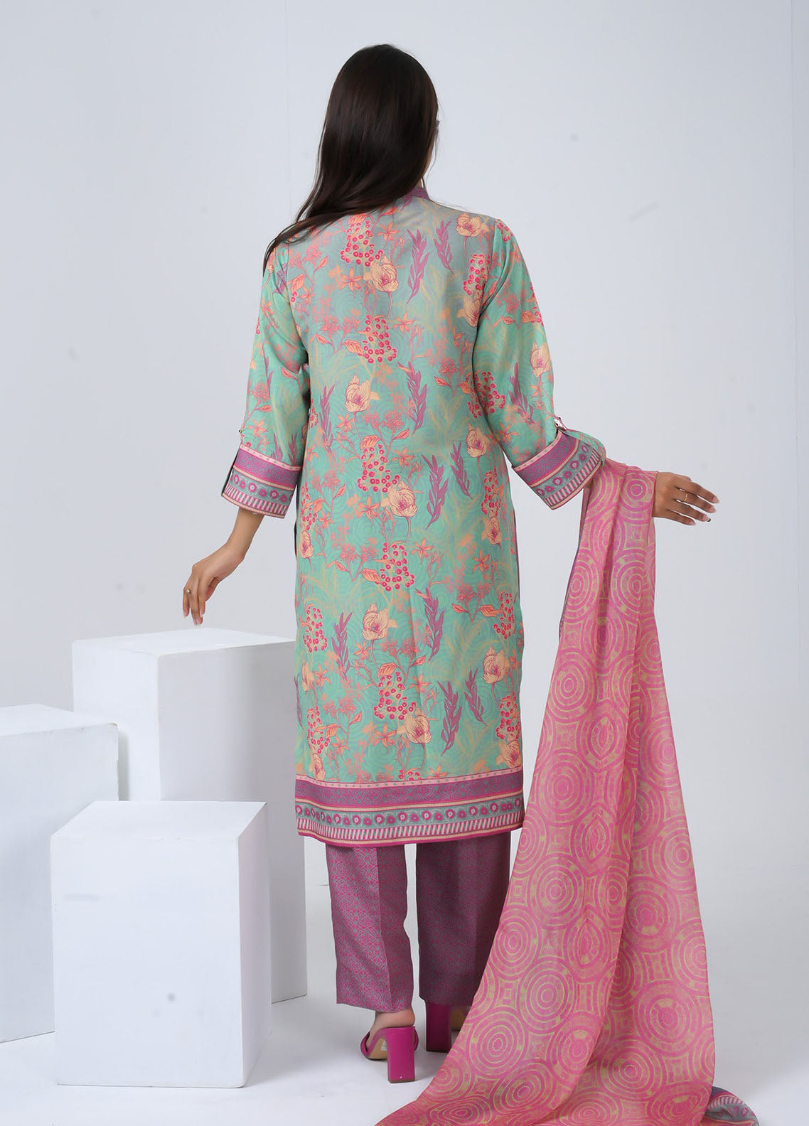 Saba Sumaiya Printed Silk Lawn 3 Piece Unstitched Suit SSY25P D-78630 Saba Sumaiya Printed Silk Lawn 3 Piece Unstitched Suit SSY25P D-78630