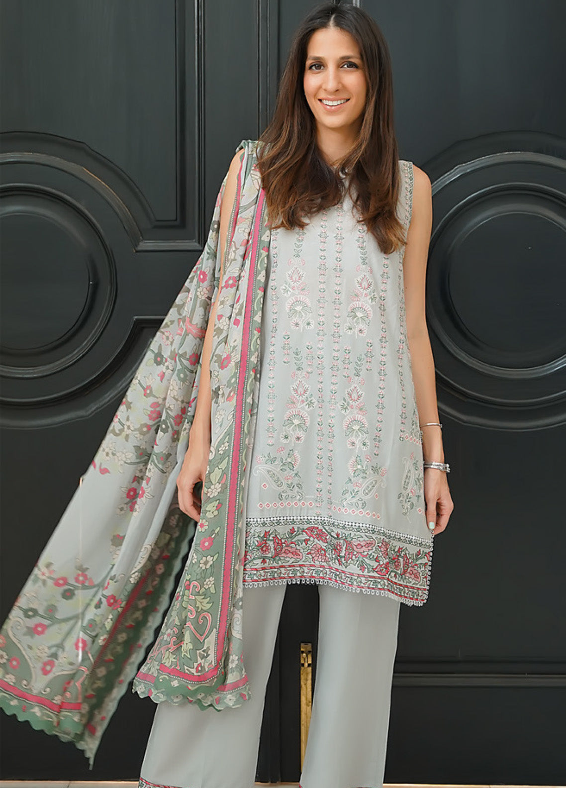 Sahar Embroidered Lawn 3 Piece Unstitched Suit S25FEV2 D-03 SILVER PETAL Sahar Embroidered Lawn 3 Piece Unstitched Suit S25FEV2 D-03 SILVER PETAL
