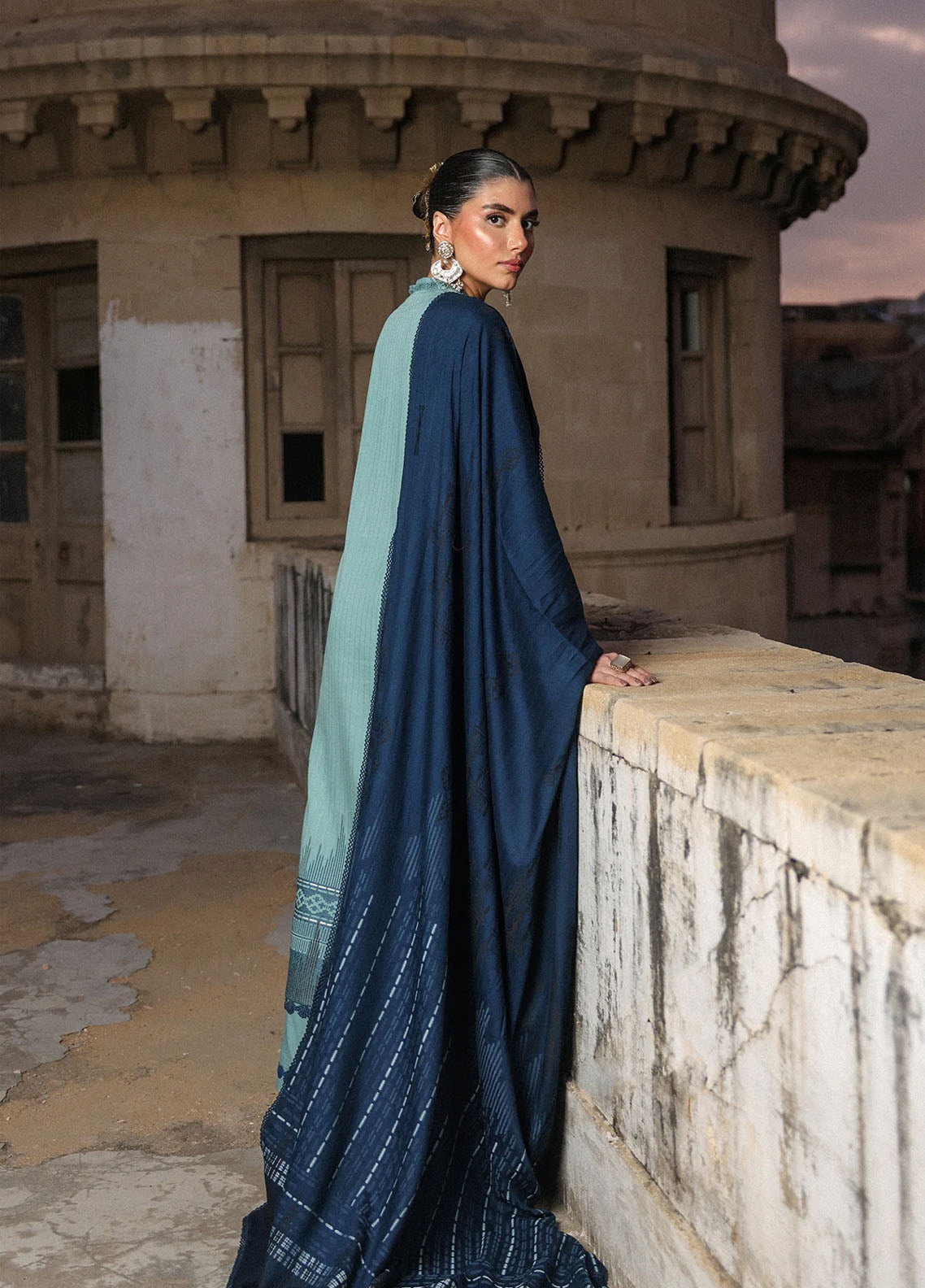 Sahar Winter Dyed Jacquard Viscose 3 Piece Unstitched Suit S25W3PC D-13 MYSTIC EMERALD Sahar Winter Dyed Jacquard Viscose 3 Piece Unstitched Suit S25W3PC D-13 MYSTIC EMERALD