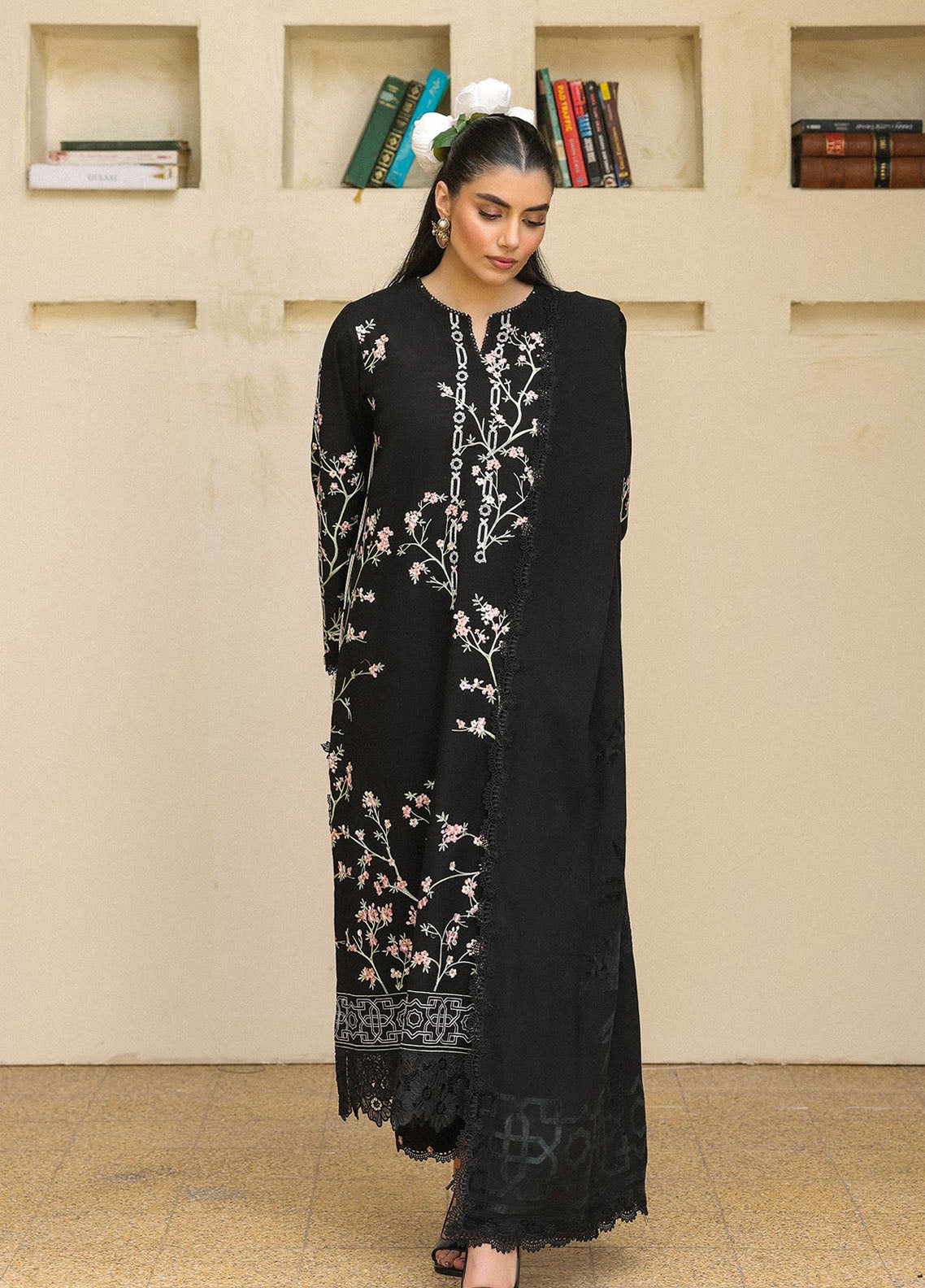 Sahar Winter Embroidered Khaddar 3 Piece Unstitched Suit S25W3PC D-02 MOONLIT NOIR Sahar Winter Embroidered Khaddar 3 Piece Unstitched Suit S25W3PC D-02 MOONLIT NOIR