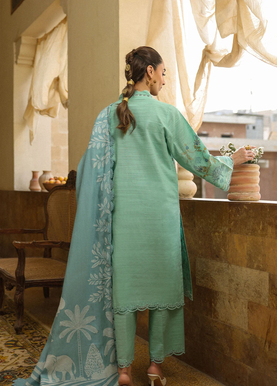 Sahar Winter Embroidered Khaddar 3 Piece Unstitched Suit S25W3PC D-06 OCEAN OPAL Sahar Winter Embroidered Khaddar 3 Piece Unstitched Suit S25W3PC D-06 OCEAN OPAL