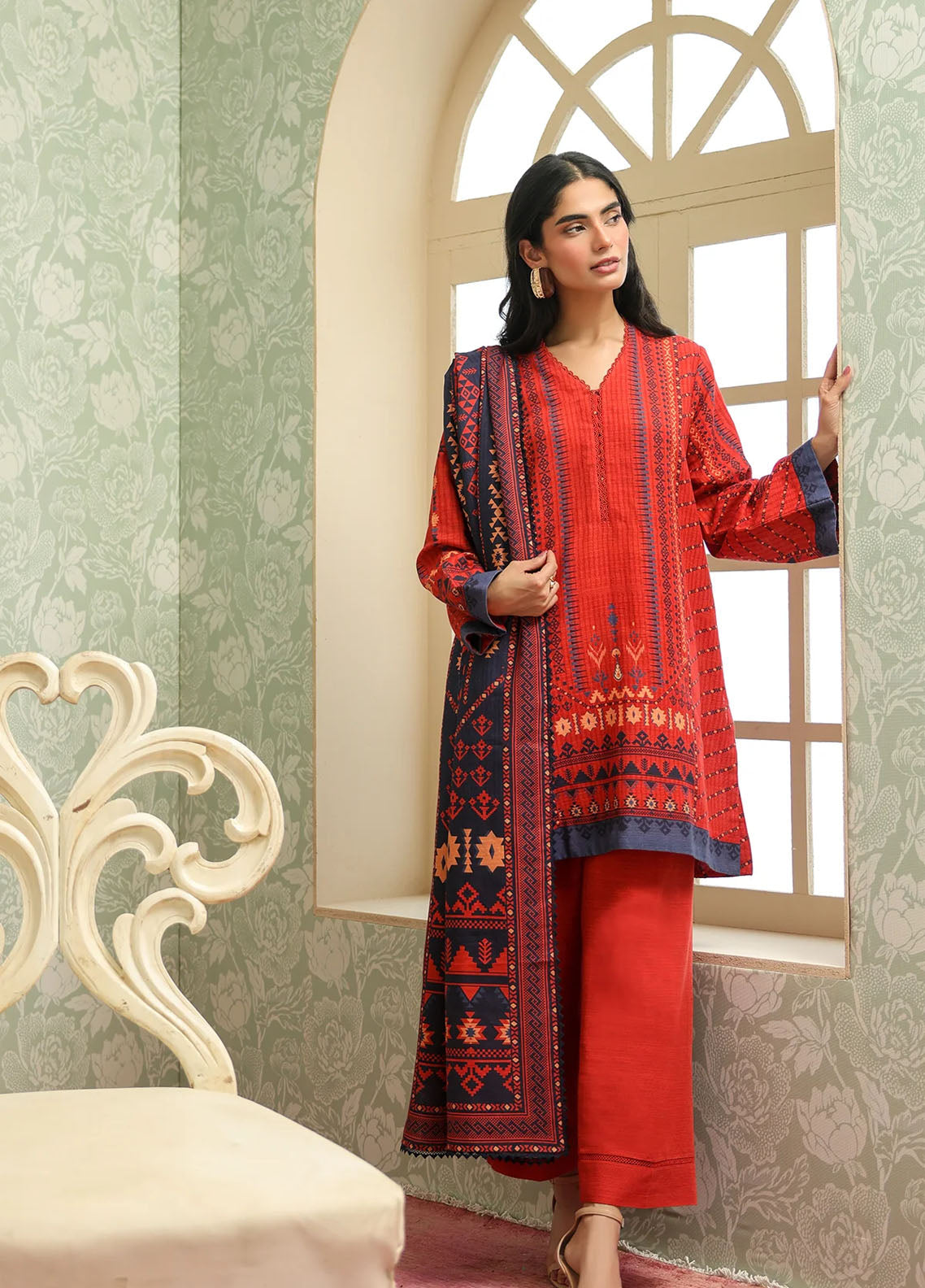 Sahar Winter Printed Khaddar 3 Piece Unstitched Suit S25W3PC D-15 AZTEC FLAME Sahar Winter Printed Khaddar 3 Piece Unstitched Suit S25W3PC D-15 AZTEC FLAME