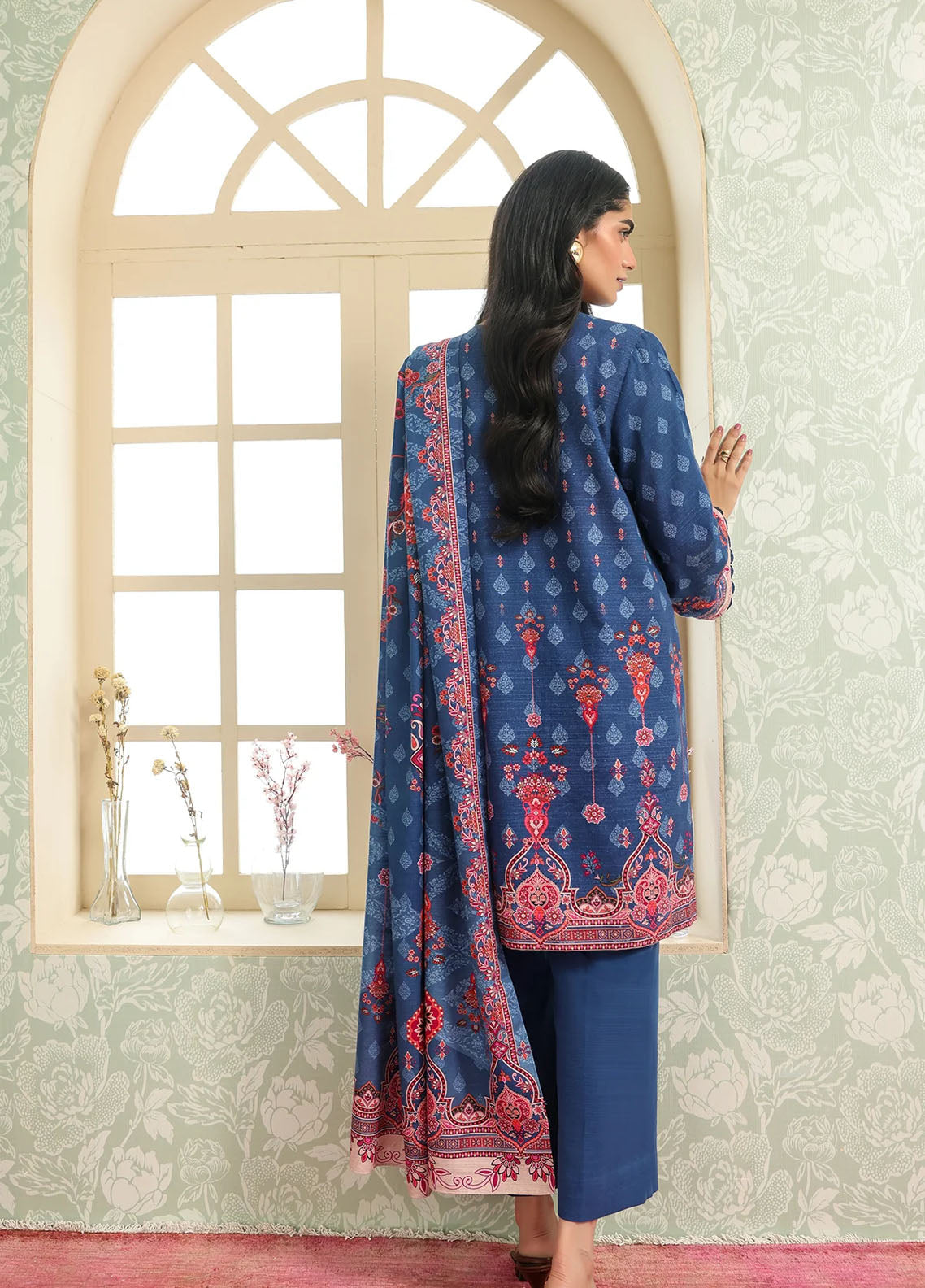 Sahar Winter Printed Khaddar 3 Piece Unstitched Suit S25W3PC D-20 ROYAL MIDNIGHT Sahar Winter Printed Khaddar 3 Piece Unstitched Suit S25W3PC D-20 ROYAL MIDNIGHT