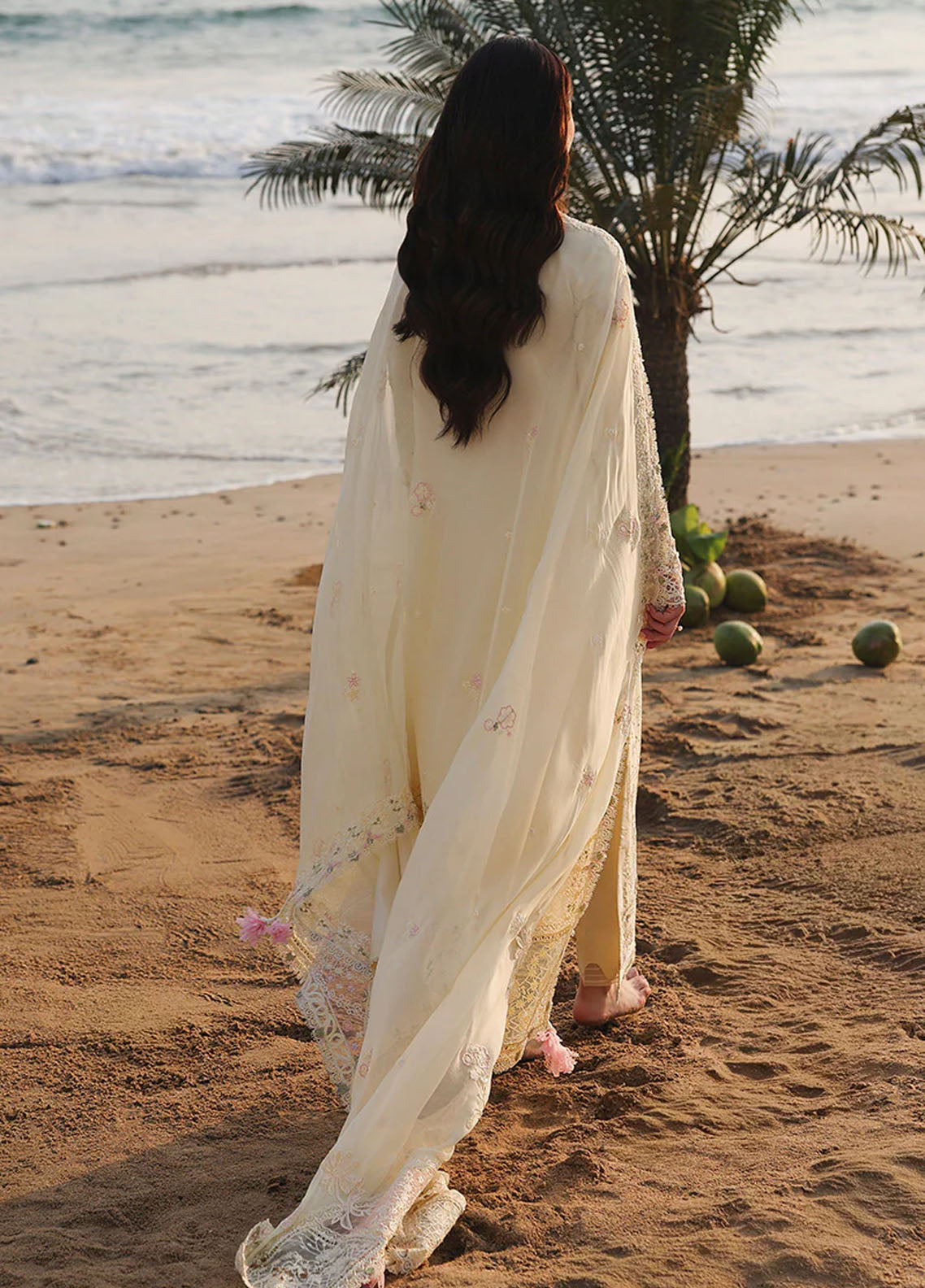 Sahil By Qalamkar Luxury Embroidered Lawn 3 Piece Unstitched Suit QLM26SLL D-SA-03 SAFA Sahil By Qalamkar Luxury Embroidered Lawn 3 Piece Unstitched Suit QLM26SLL D-SA-03 SAFA