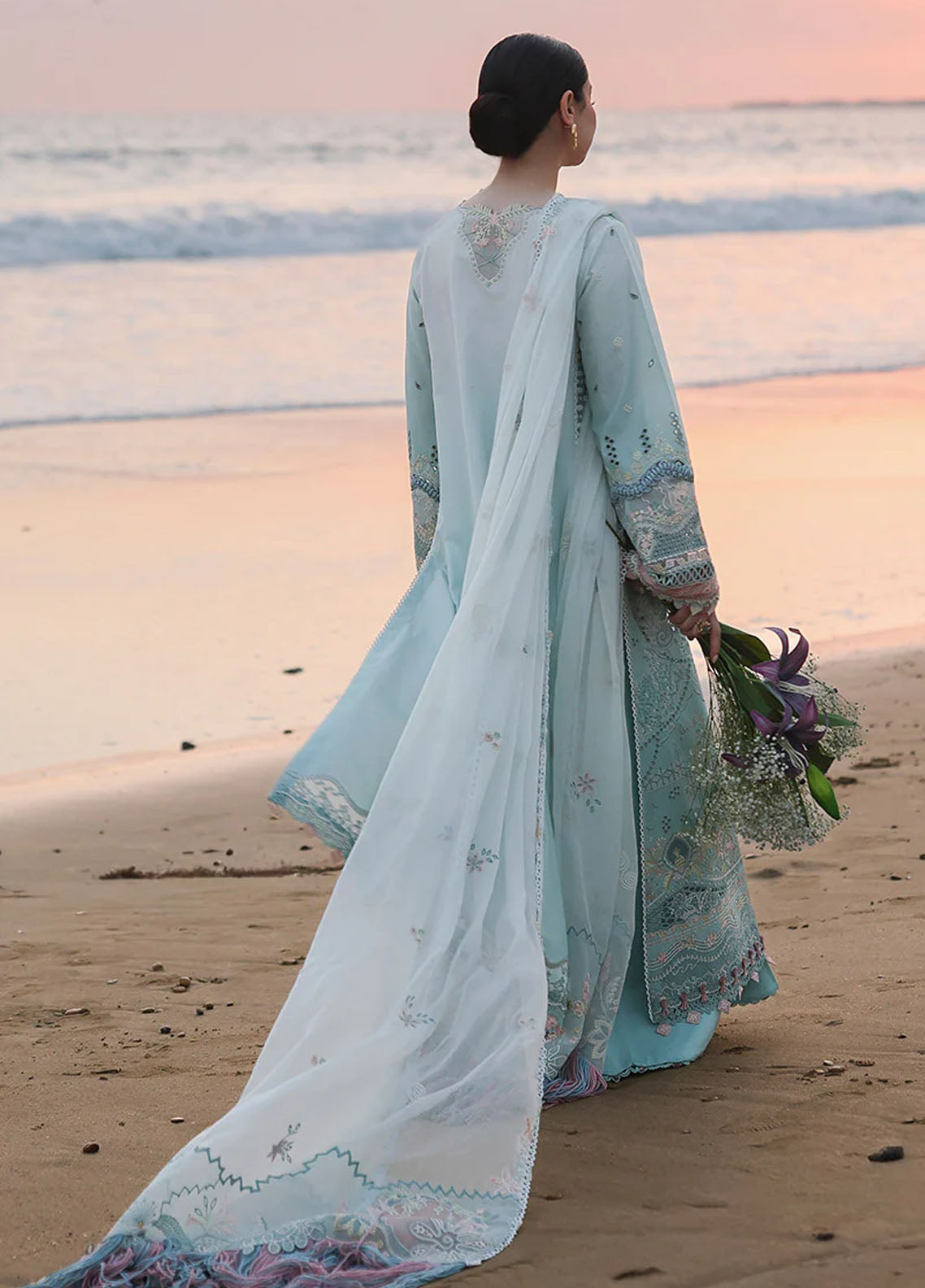 Sahil By Qalamkar Luxury Embroidered Lawn 3 Piece Unstitched Suit QLM26SLL D-SA-05 AYRA Sahil By Qalamkar Luxury Embroidered Lawn 3 Piece Unstitched Suit QLM26SLL D-SA-05 AYRA