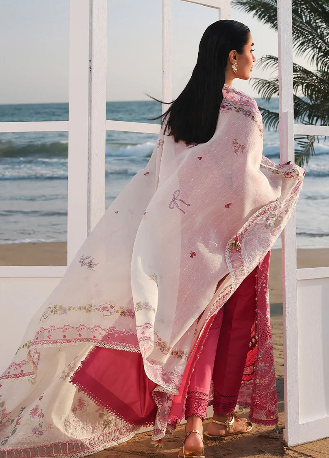 Sahil By Qalamkar Luxury Embroidered Lawn 3 Piece Unstitched Suit QLM26SLL D-SA-13 TARA Sahil By Qalamkar Luxury Embroidered Lawn 3 Piece Unstitched Suit QLM26SLL D-SA-13 TARA