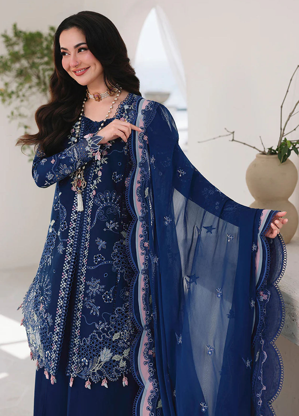 Sahil By Qalamkar Luxury Embroidered Lawn 3 Piece Unstitched Suit QLM26SLL D-SA-16 ESMA Sahil By Qalamkar Luxury Embroidered Lawn 3 Piece Unstitched Suit QLM26SLL D-SA-16 ESMA