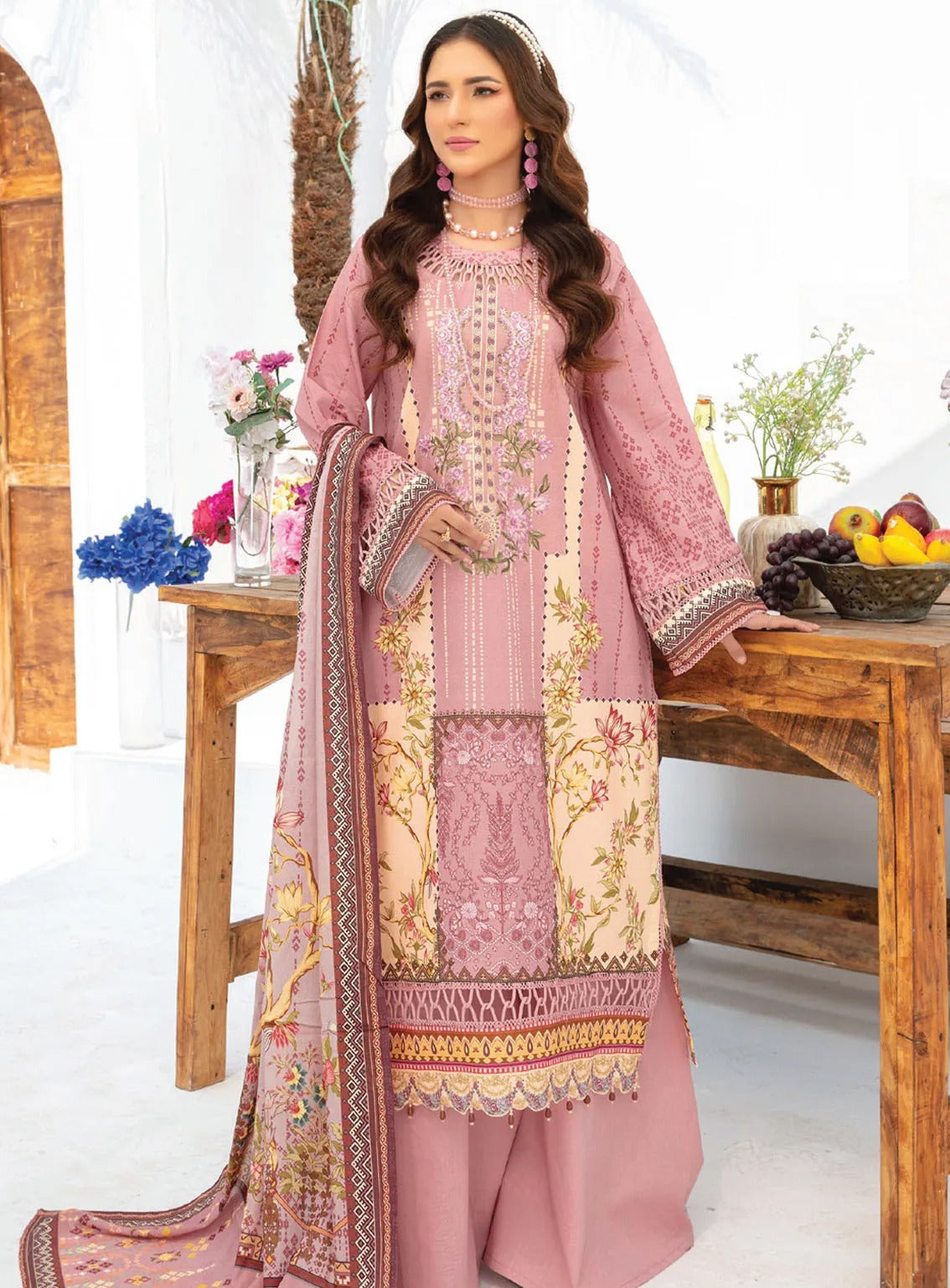 Saira Bano By Humdum Embroidered Lawn 3 Piece Unstitched Suit HD24S D-01 Saira Bano By Humdum Embroidered Lawn 3 Piece Unstitched Suit HD24S D-01