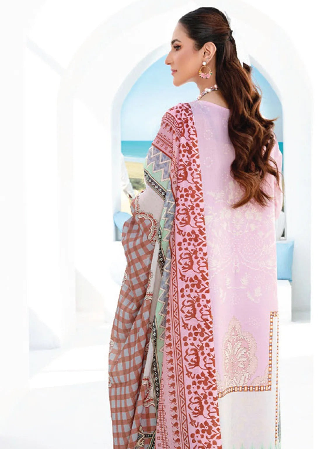 Saira Bano By Humdum Embroidered Lawn 3 Piece Unstitched Suit HD24S D-08 Saira Bano By Humdum Embroidered Lawn 3 Piece Unstitched Suit HD24S D-08