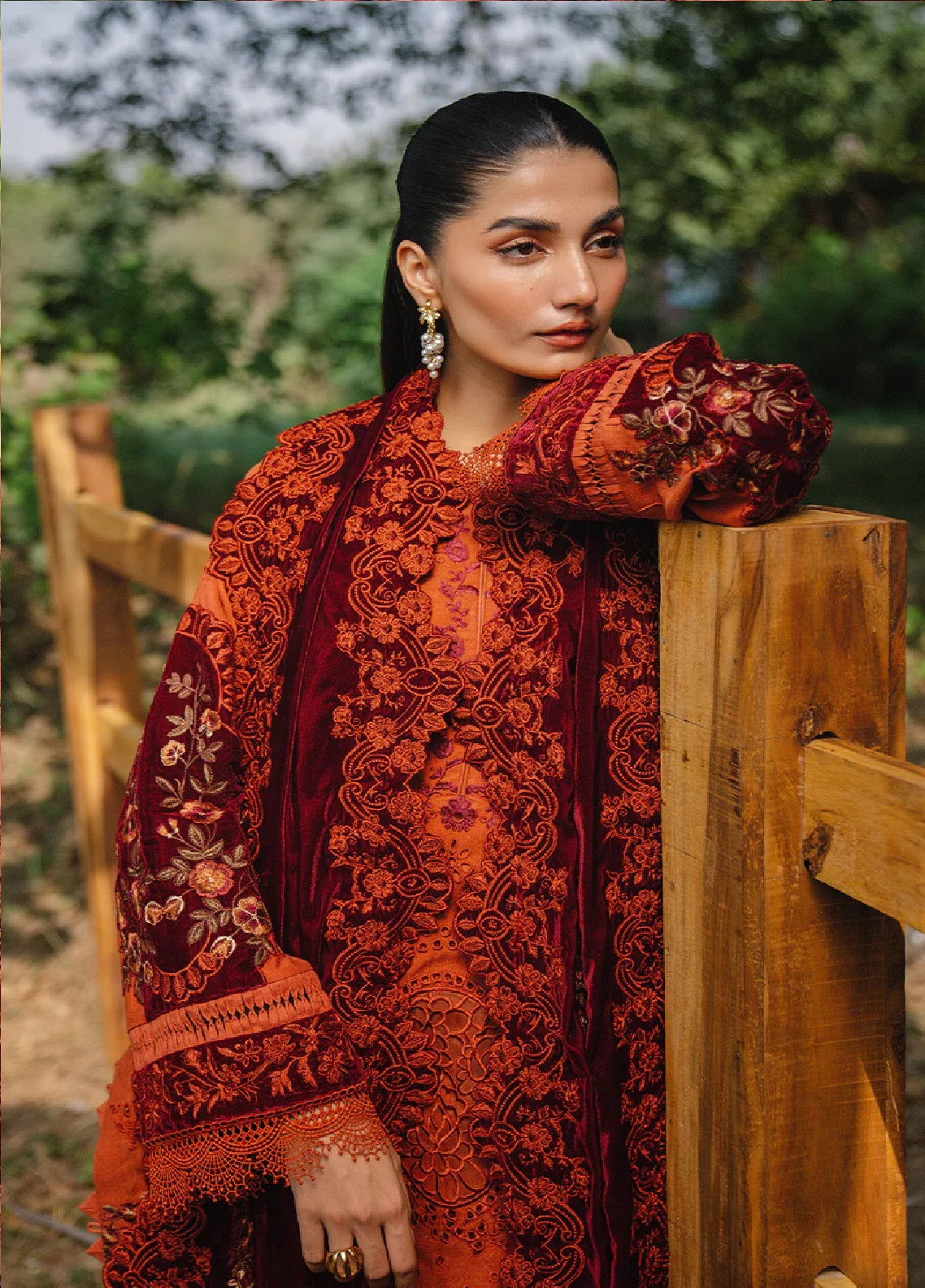 Saira Rizwan Premium Winter Embroidered Karandi 3 Piece Unstitched Suit SR24PW CIRO-10 Saira Rizwan Premium Winter Embroidered Karandi 3 Piece Unstitched Suit SR24PW CIRO-10