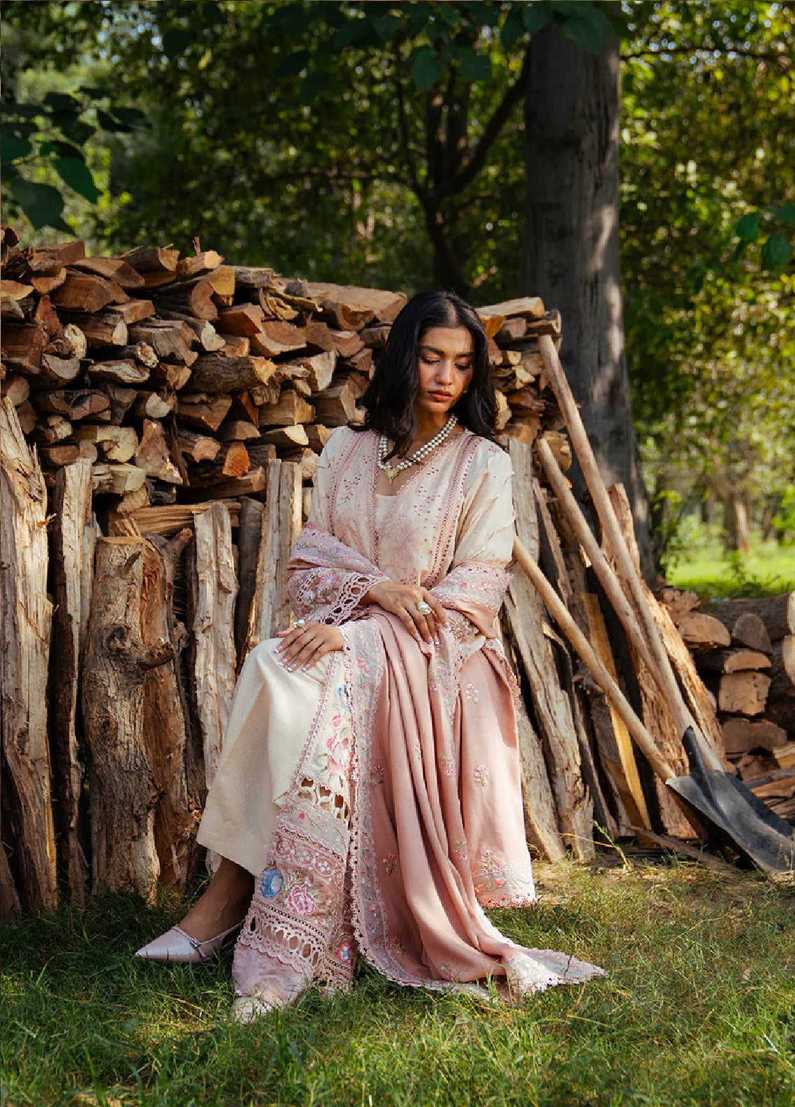 Saira Rizwan Premium Winter Embroidered Karandi 3 Piece Unstitched Suit SR24PW LANA-03 Saira Rizwan Premium Winter Embroidered Karandi 3 Piece Unstitched Suit SR24PW LANA-03