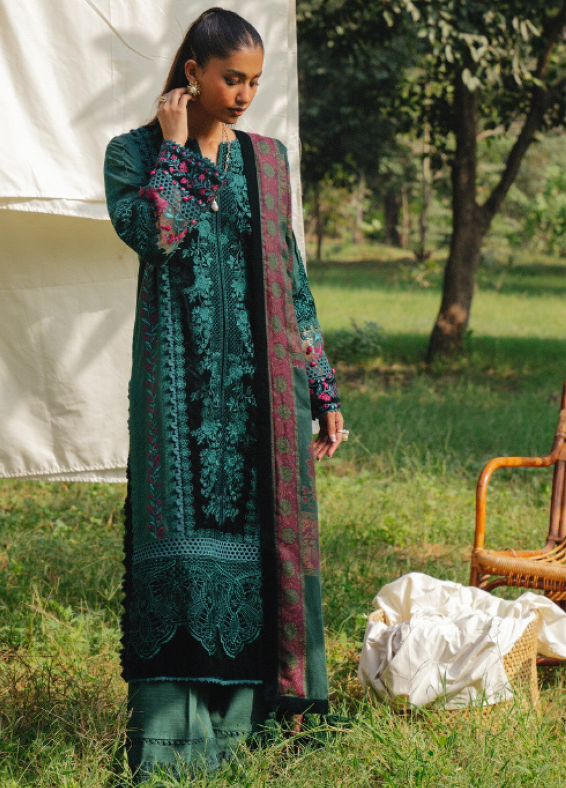 Saira Rizwan Premium Winter Embroidered Khaddar 3 Piece Unstitched Suit SR24PW DEA-01 Saira Rizwan Premium Winter Embroidered Khaddar 3 Piece Unstitched Suit SR24PW DEA-01