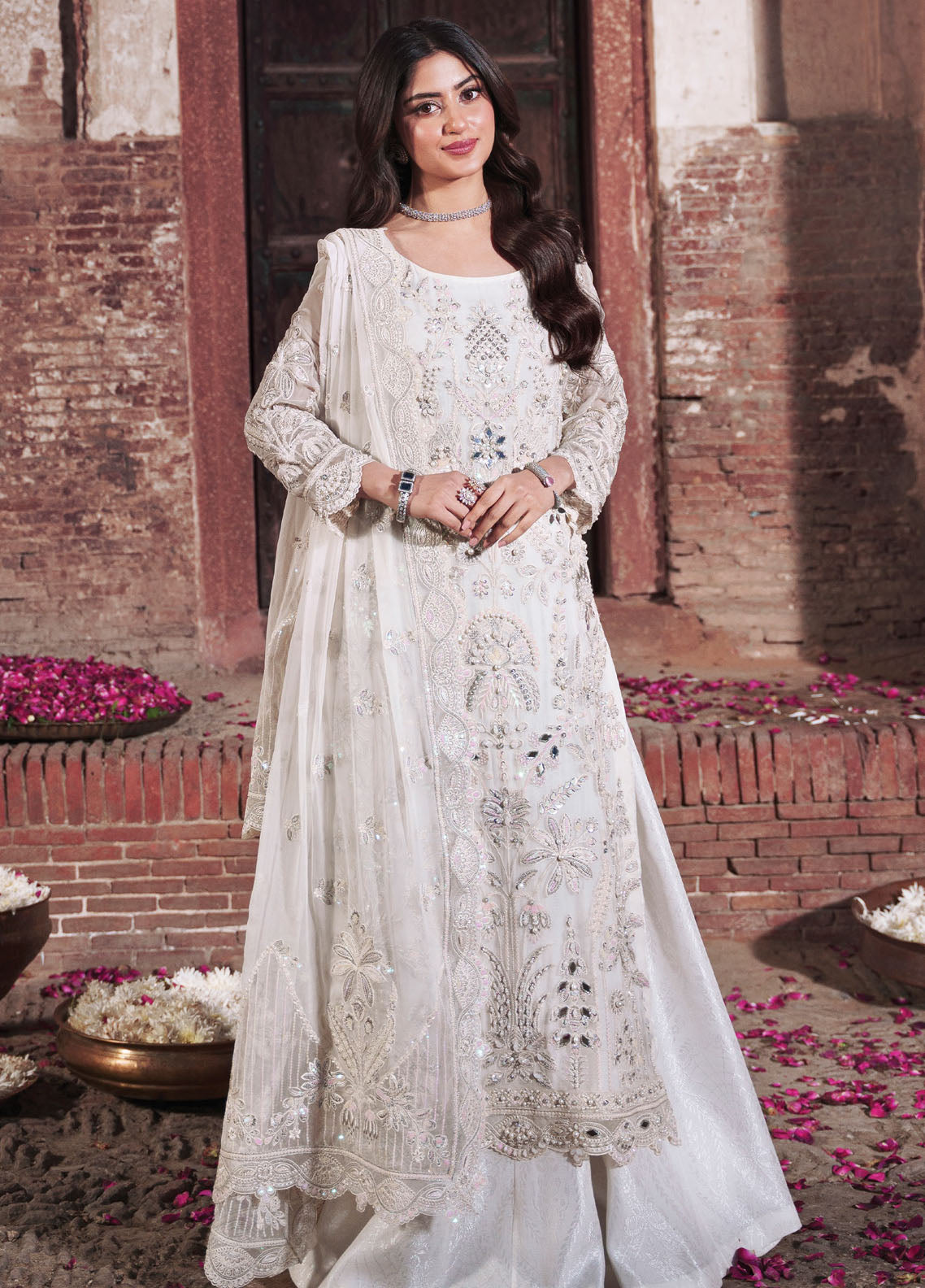 Sajal By Imrozia Premium Embroidered Organza 3 Piece Unstitched Suit IM26SV2 D-I-260 SAFINA Sajal By Imrozia Premium Embroidered Organza 3 Piece Unstitched Suit IM26SV2 D-I-260 SAFINA