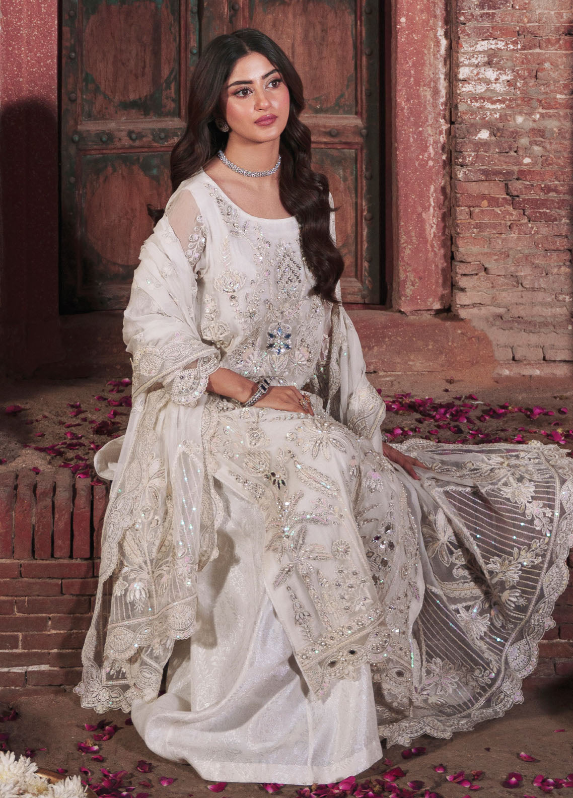 Sajal By Imrozia Premium Embroidered Organza 3 Piece Unstitched Suit IM26SV2 D-I-260 SAFINA Sajal By Imrozia Premium Embroidered Organza 3 Piece Unstitched Suit IM26SV2 D-I-260 SAFINA