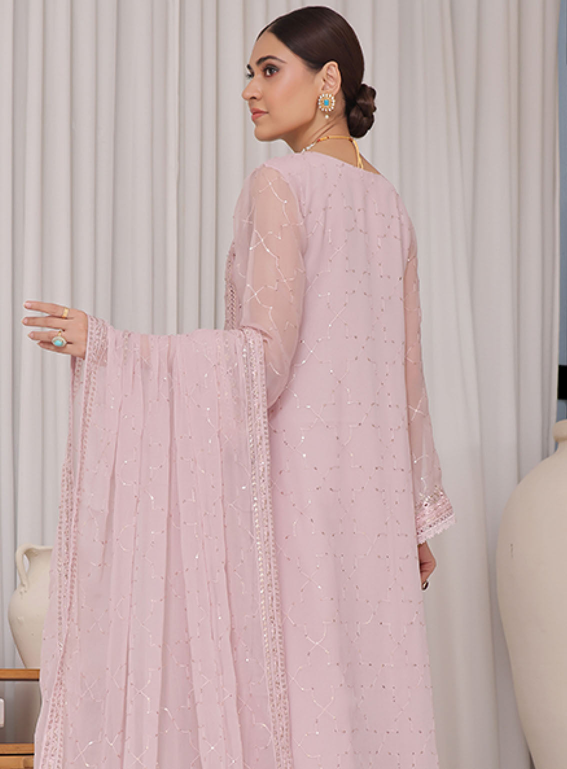 Sajni By Shamooz Embroidered Chiffon 3 Piece Unstitched Suit SZ24S SU-101 WIND ROSE Sajni By Shamooz Embroidered Chiffon 3 Piece Unstitched Suit SZ24S SU-101 WIND ROSE